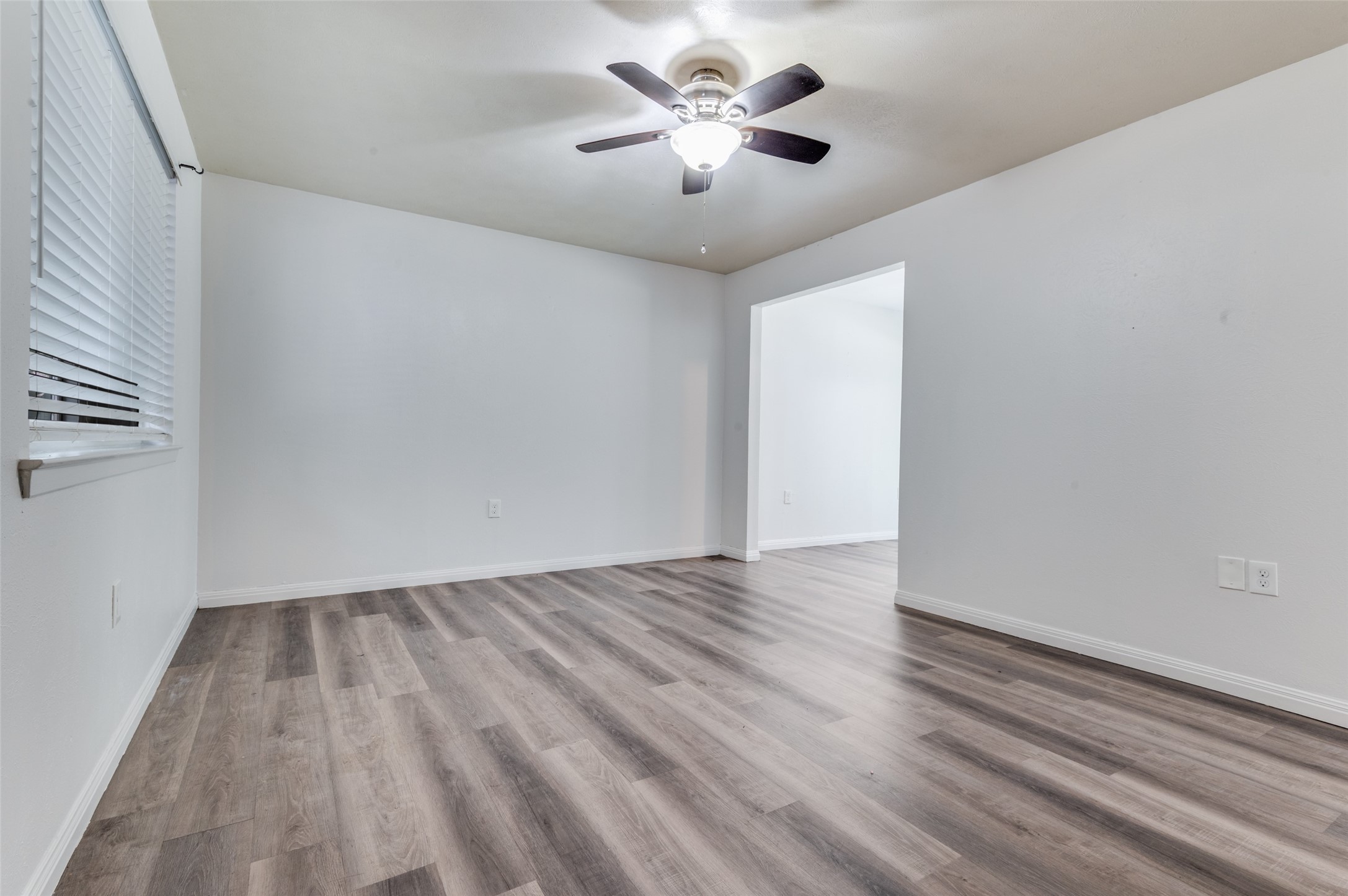 428 N Dallas Avenue Lancaster TX 75146