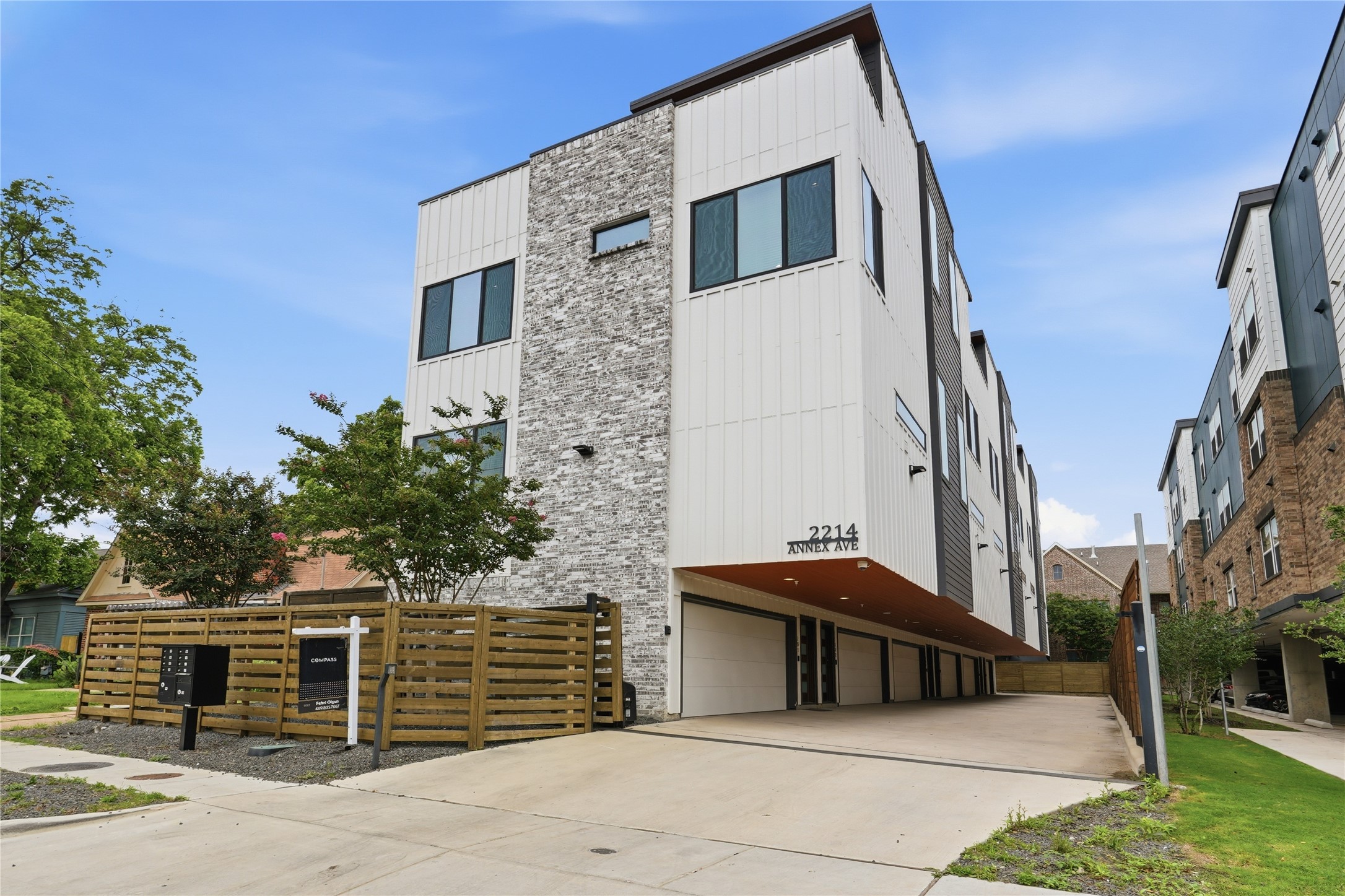 2214 Annex Avenue Dallas TX 75204