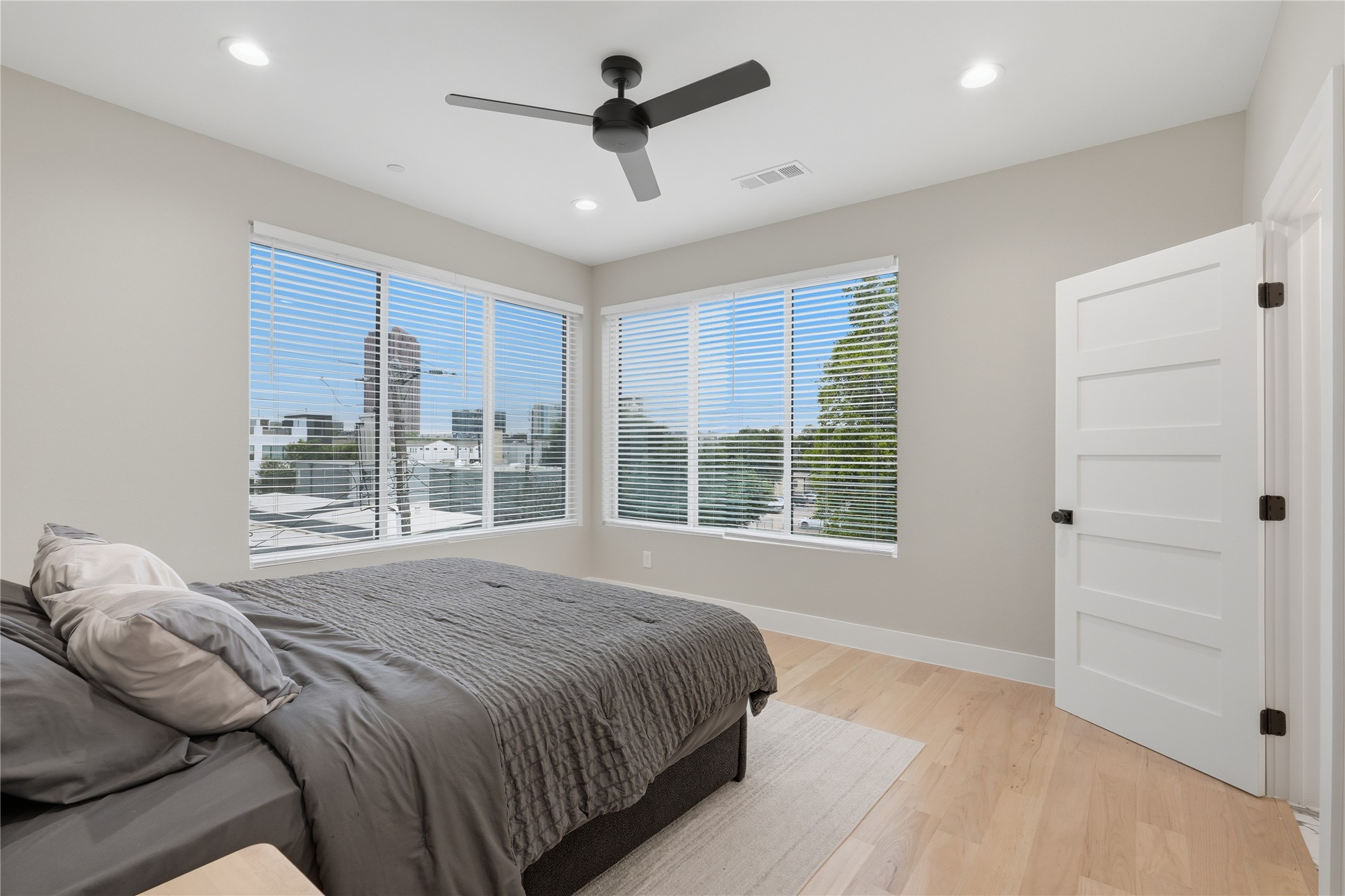 2214 Annex Avenue Dallas TX 75204