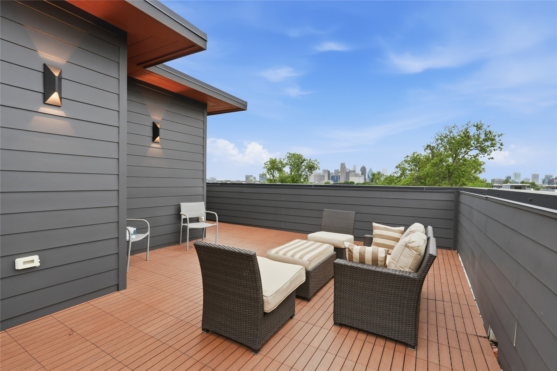 2214 Annex Avenue Dallas TX 75204
