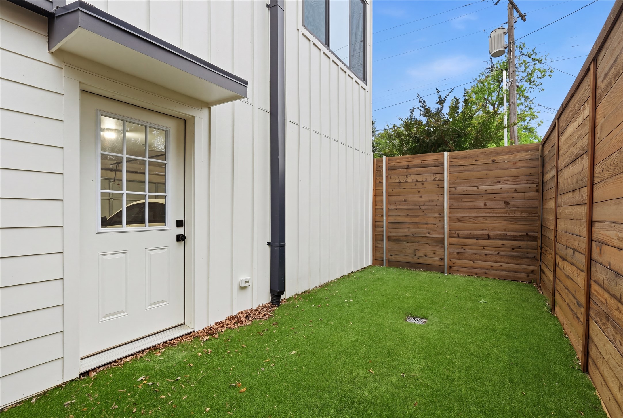 2214 Annex Avenue Dallas TX 75204