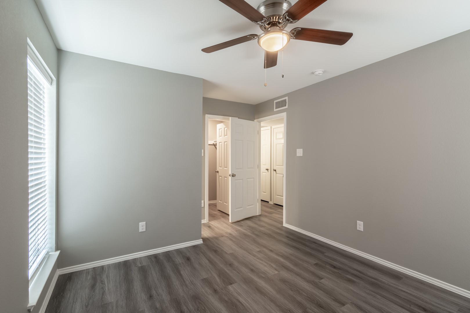 1900 Estrada Parkway Irving TX 75061