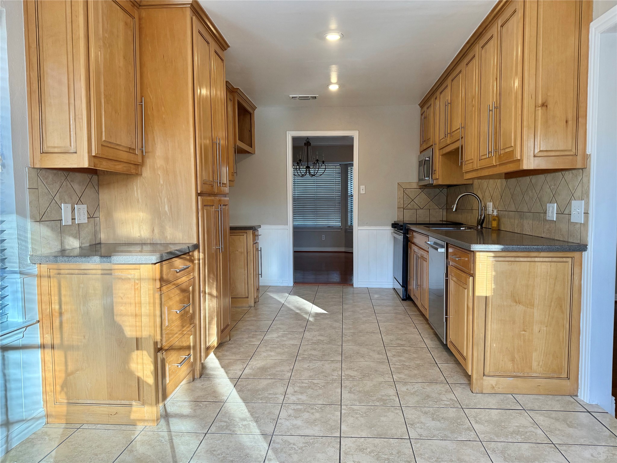 4804 Fawn Valley Court Arlington TX 76017