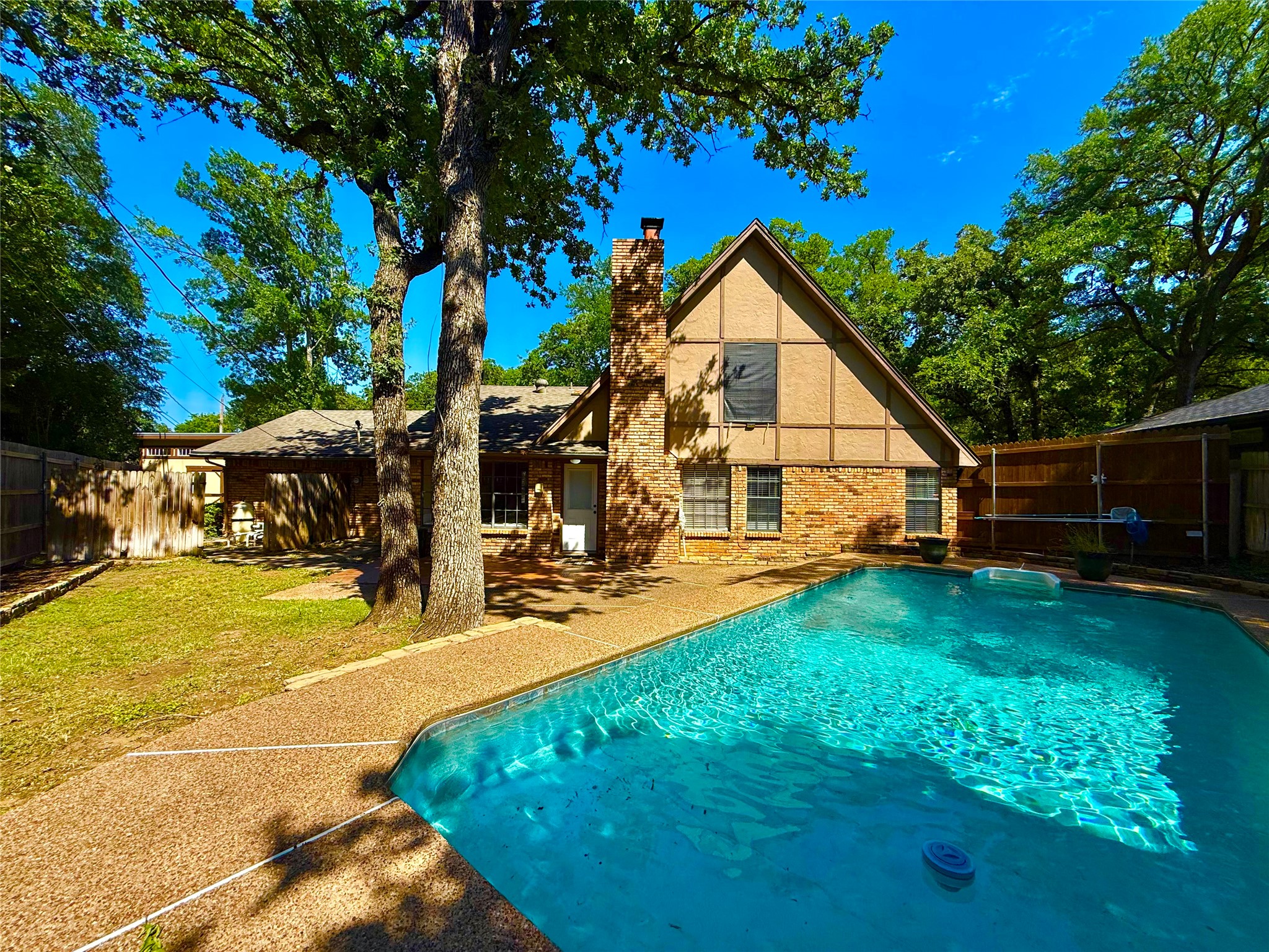4804 Fawn Valley Court Arlington TX 76017