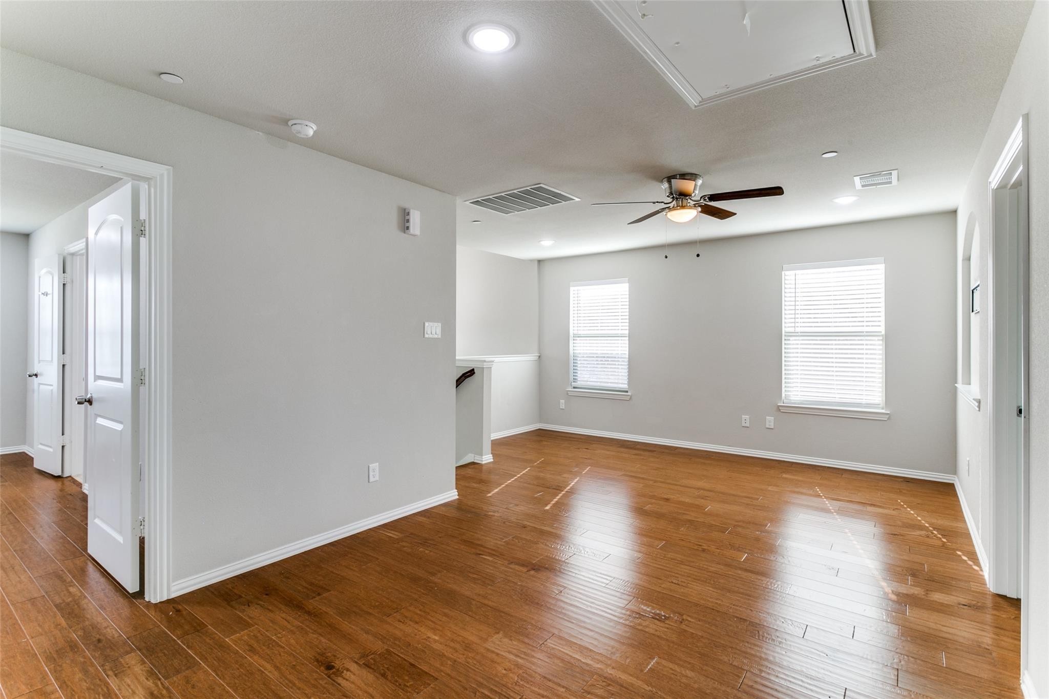 4725 Hafeela Drive Irving TX 75061