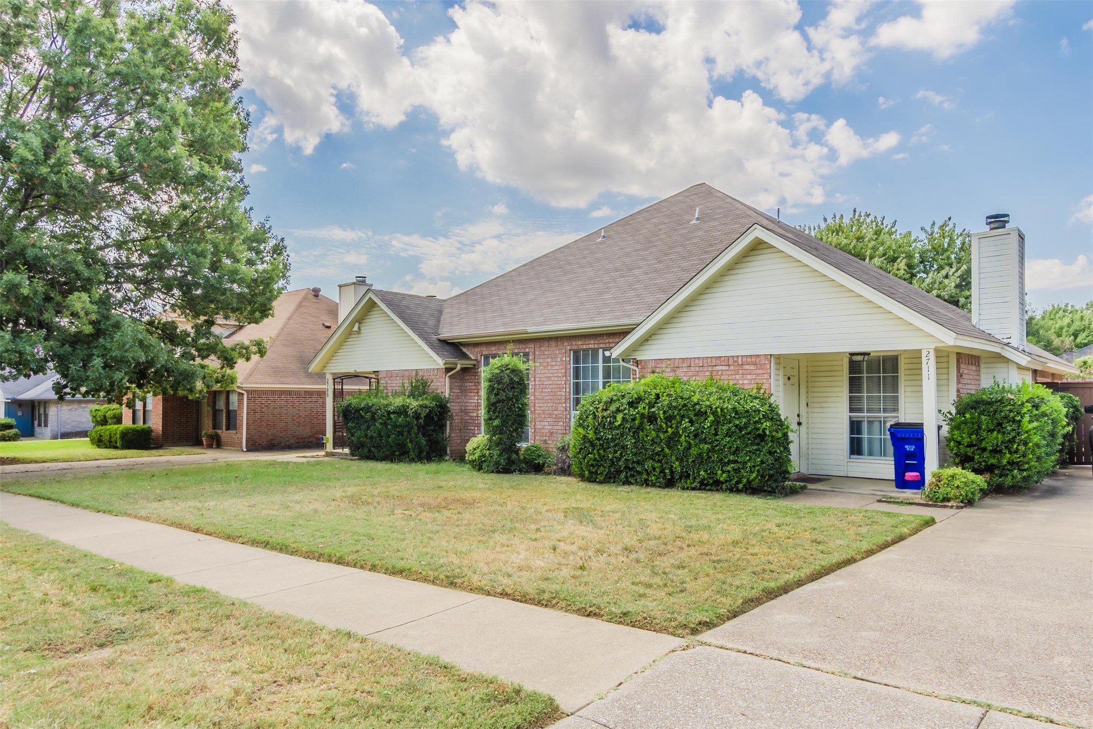 2709 Brittany Drive Euless TX 76039