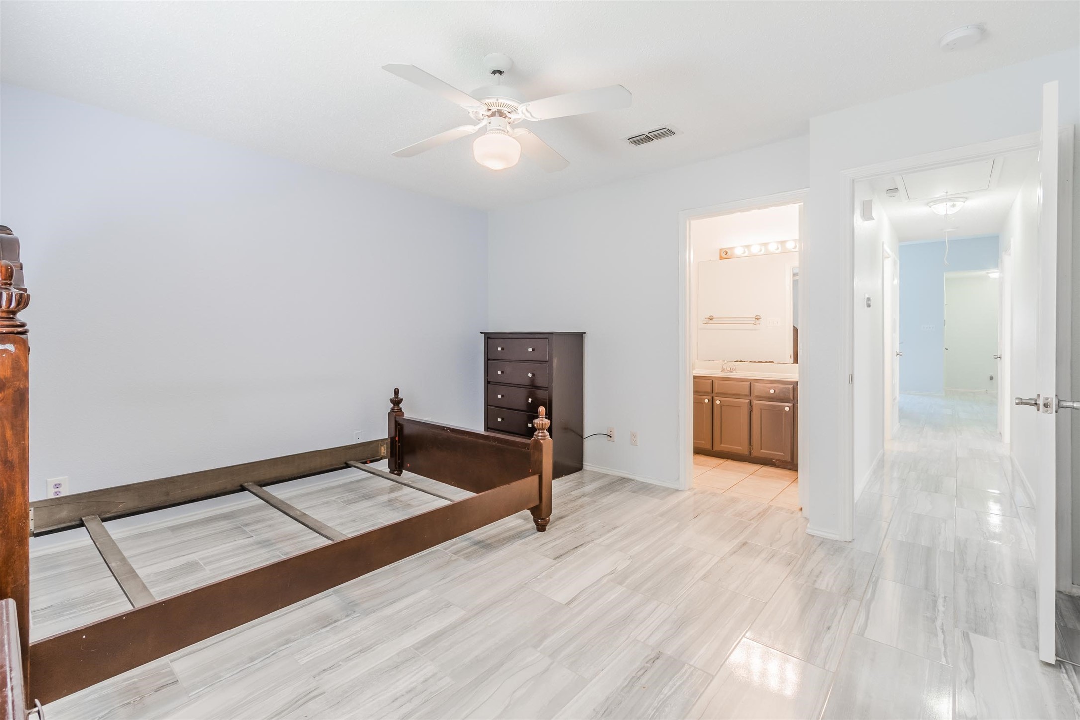 2709 Brittany Drive Euless TX 76039