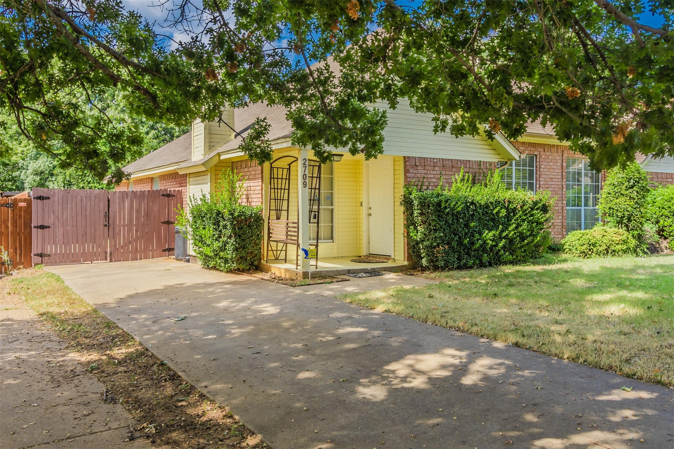 2709 Brittany Drive Euless TX 76039