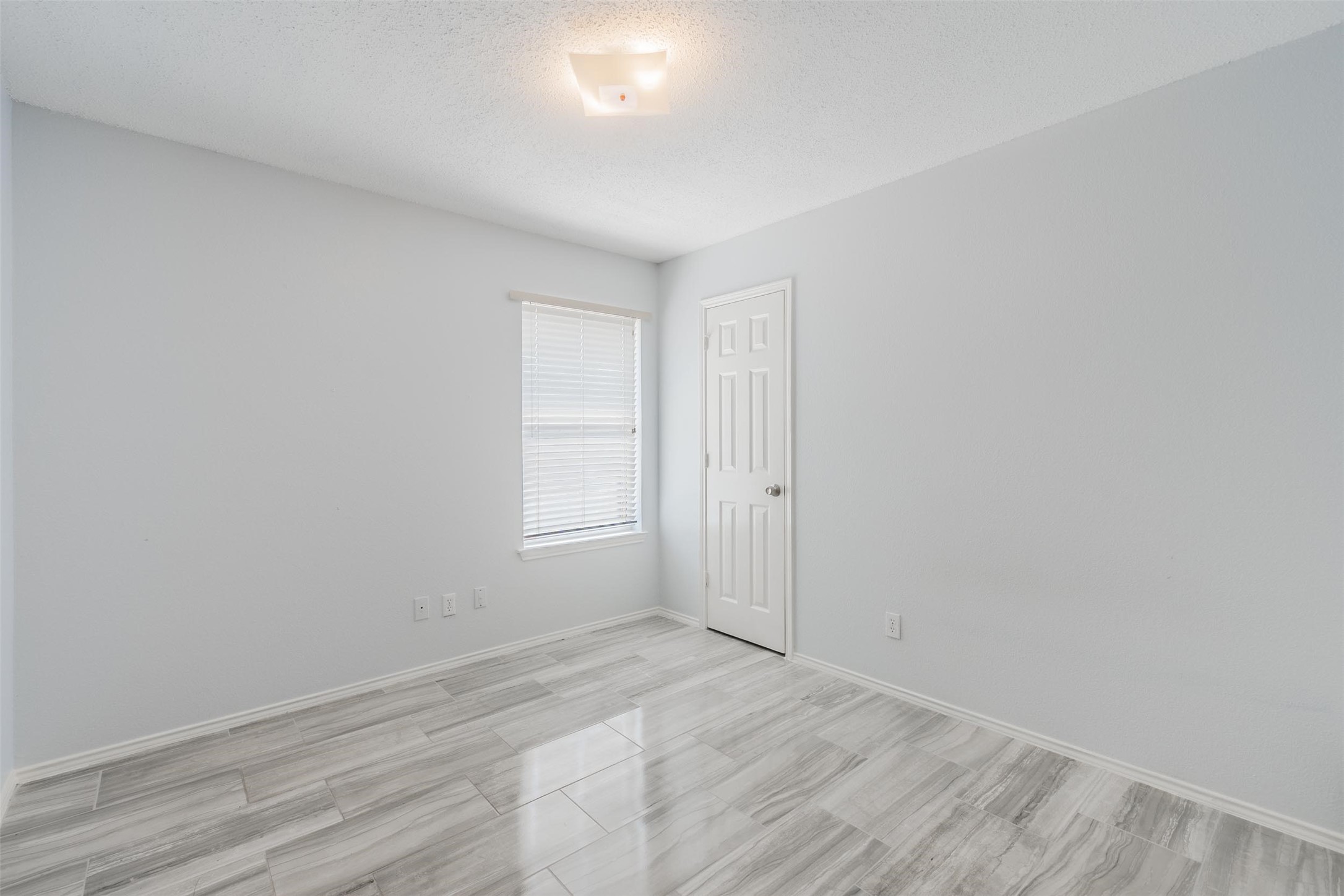 2709 Brittany Drive Euless TX 76039