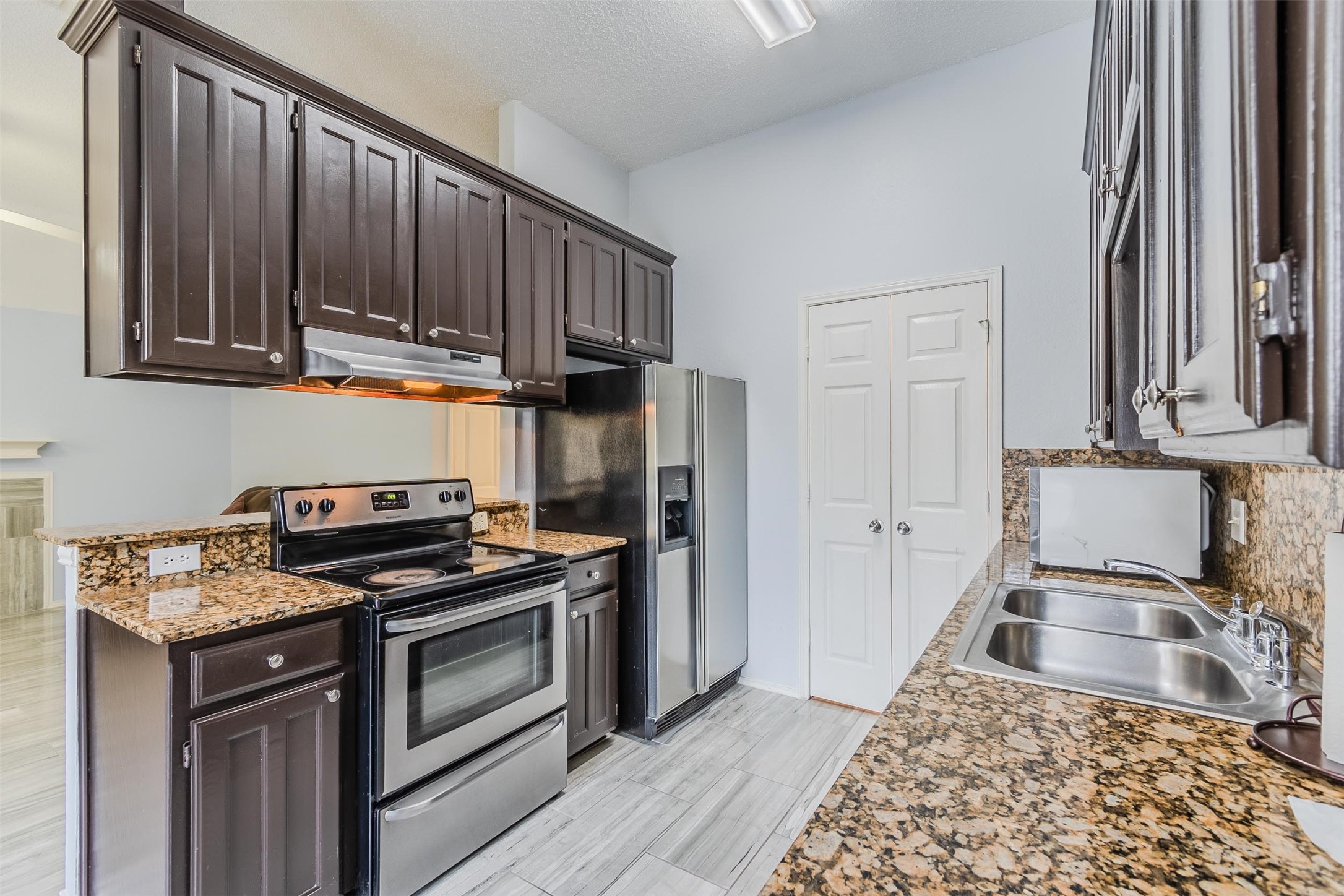 2709 Brittany Drive Euless TX 76039