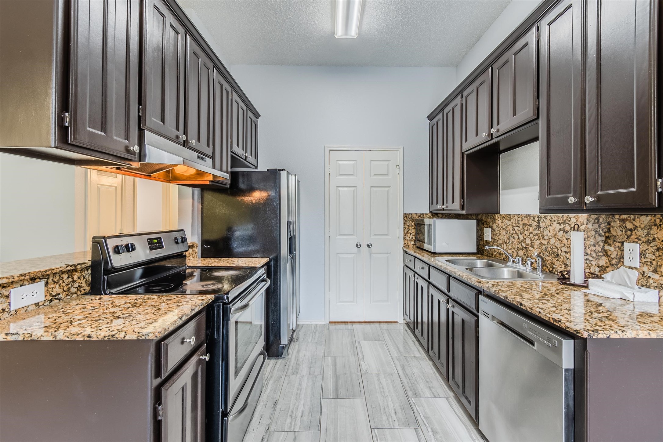 2709 Brittany Drive Euless TX 76039