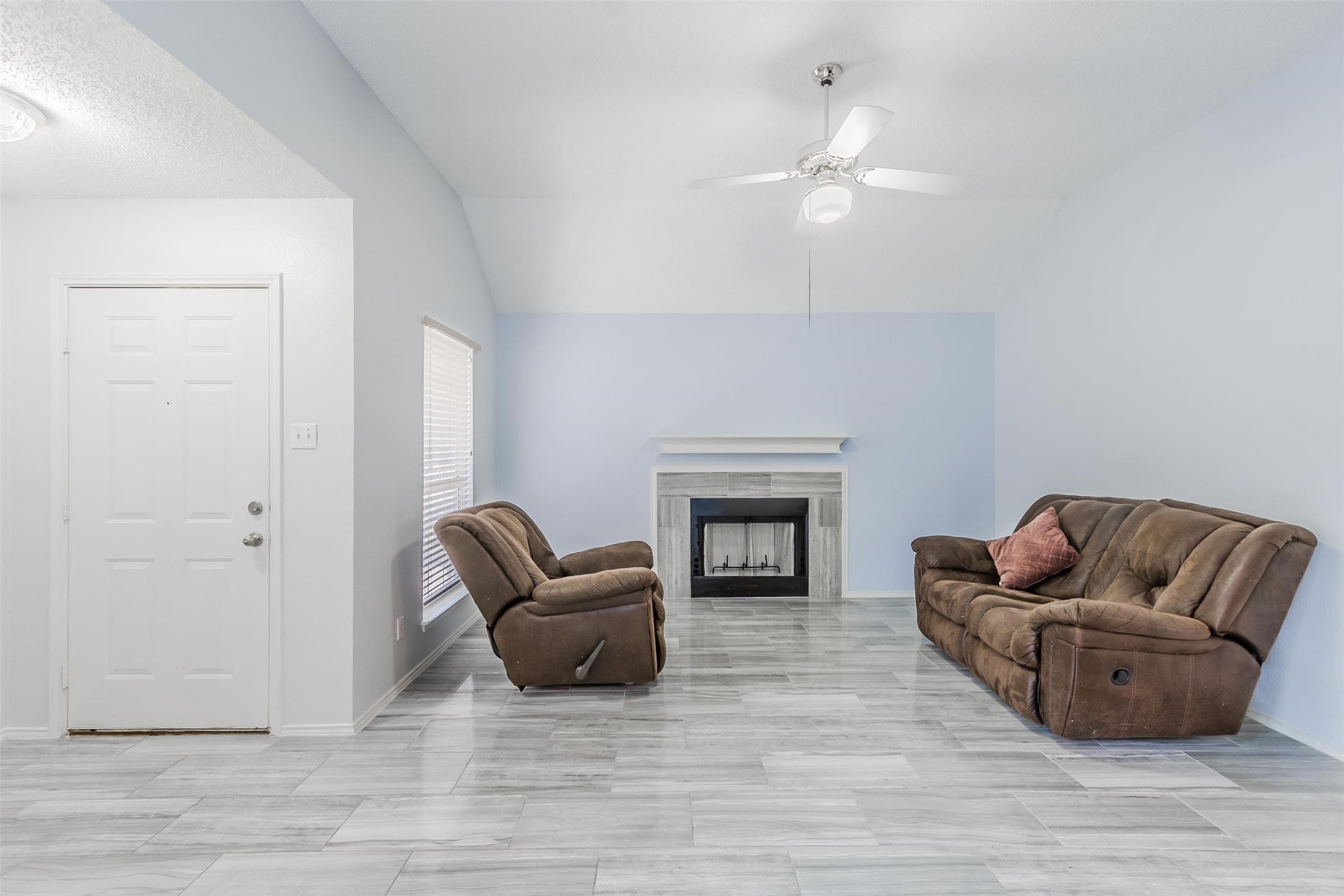 2709 Brittany Drive Euless TX 76039