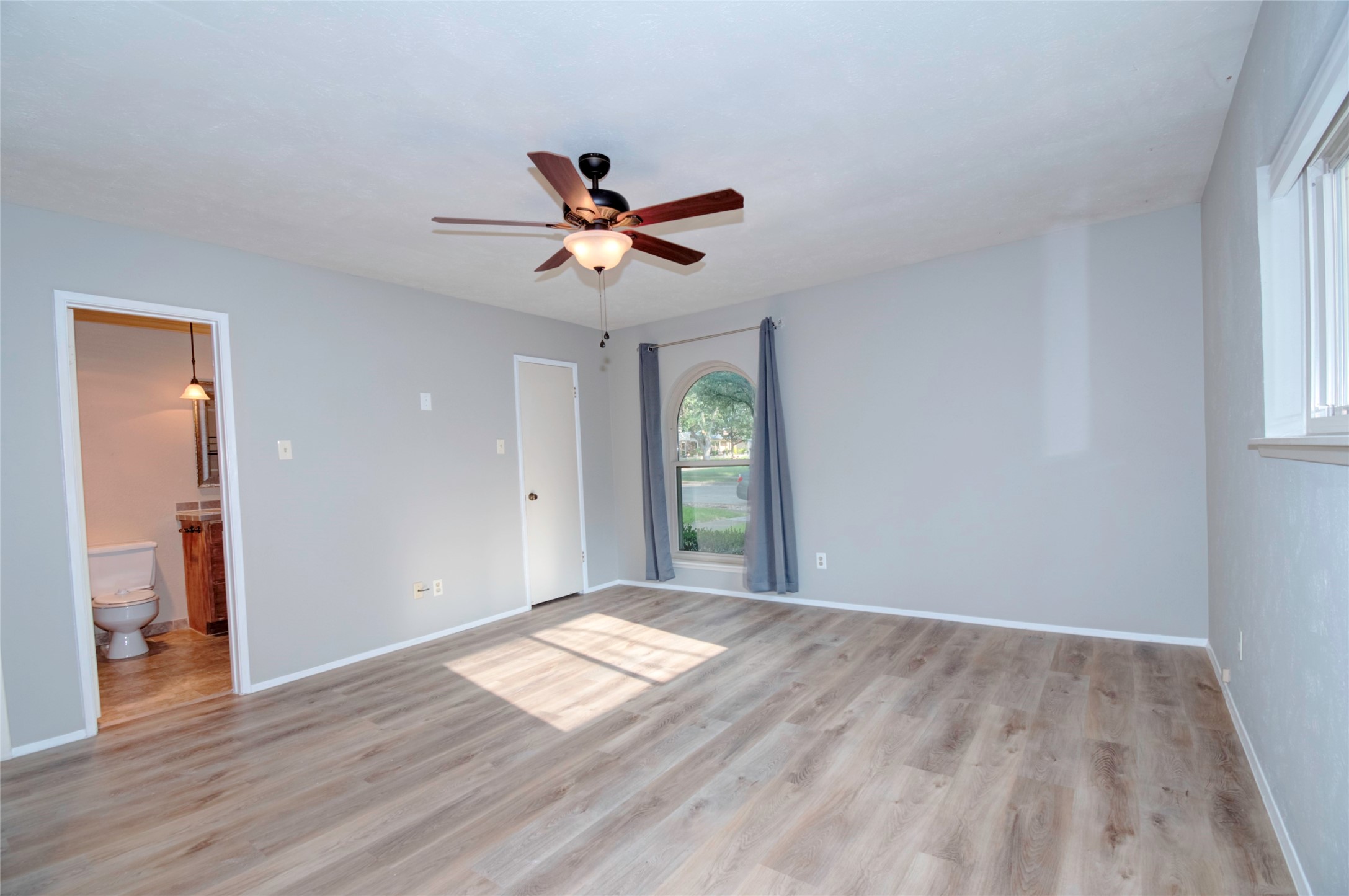 3201 Christie Circle Garland TX 75044