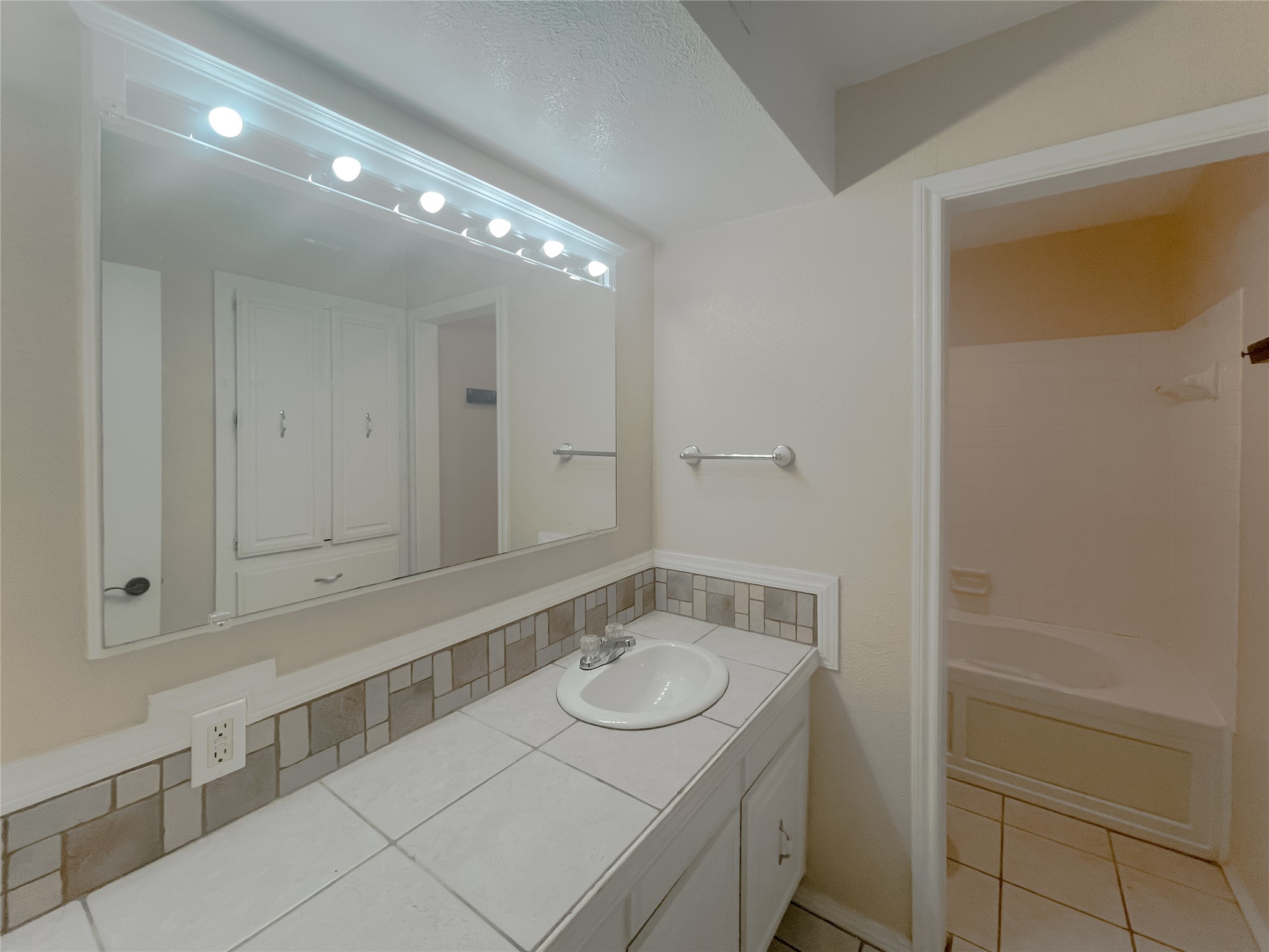 8627 N Normandale Street Fort Worth TX 76116