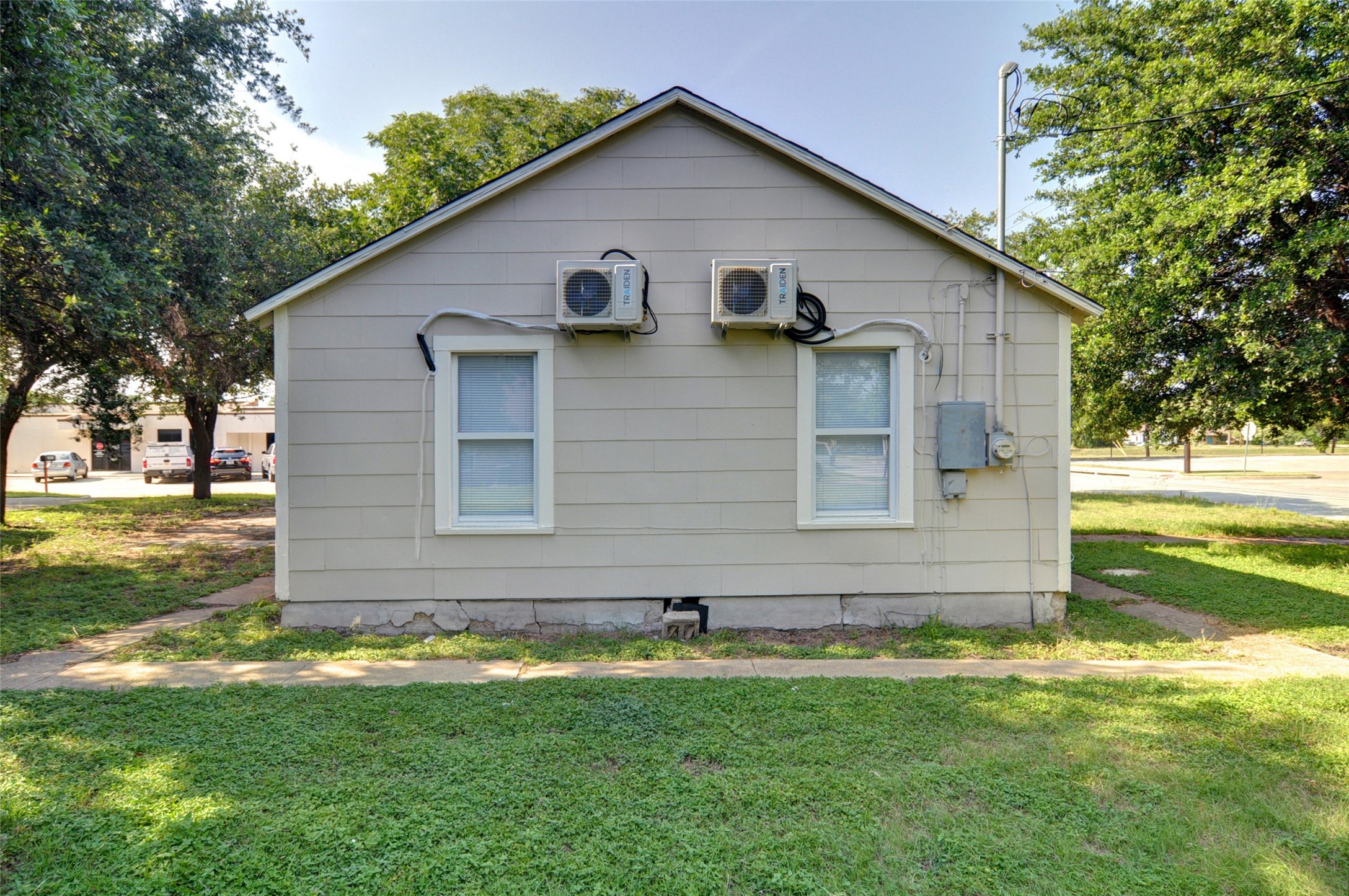 300 Meadow Park Drive White Settlement TX 76108