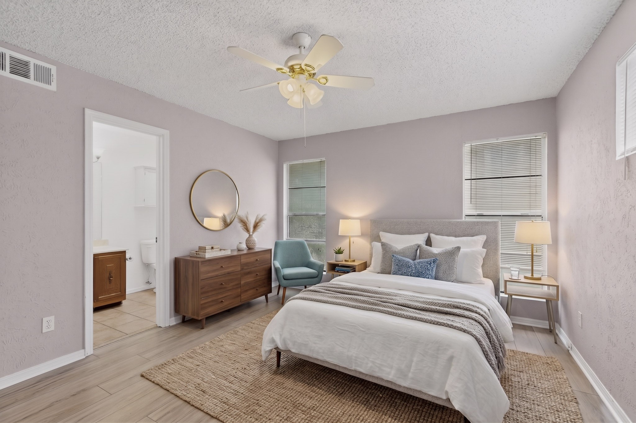635 Haines Avenue Dallas TX 75208