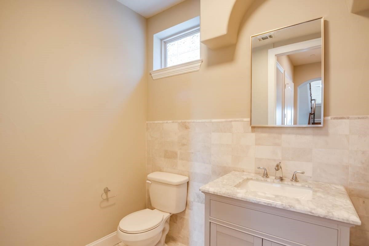 3817 Bowser Avenue Dallas TX 75219