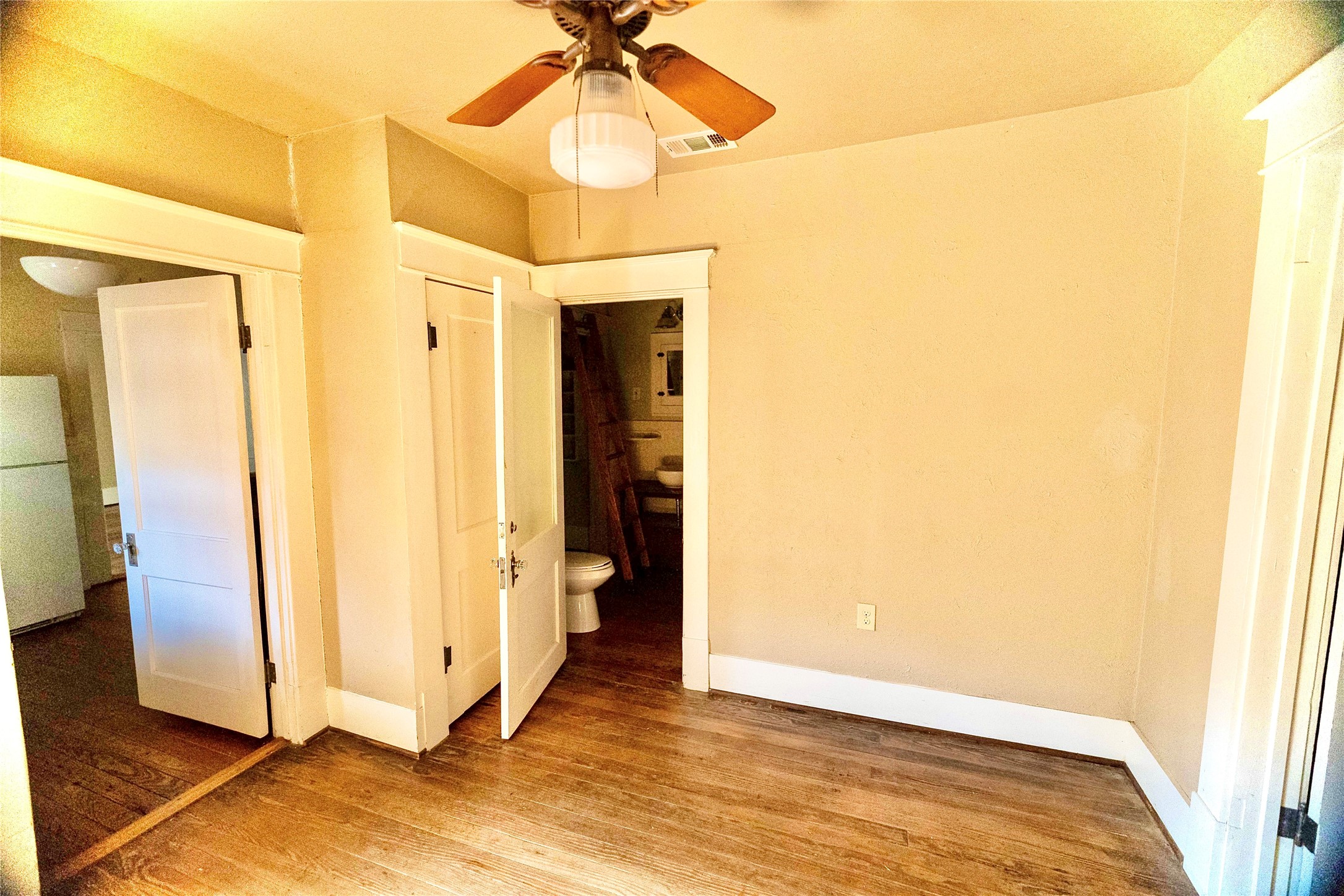 5627 Worth Street Dallas TX 75214