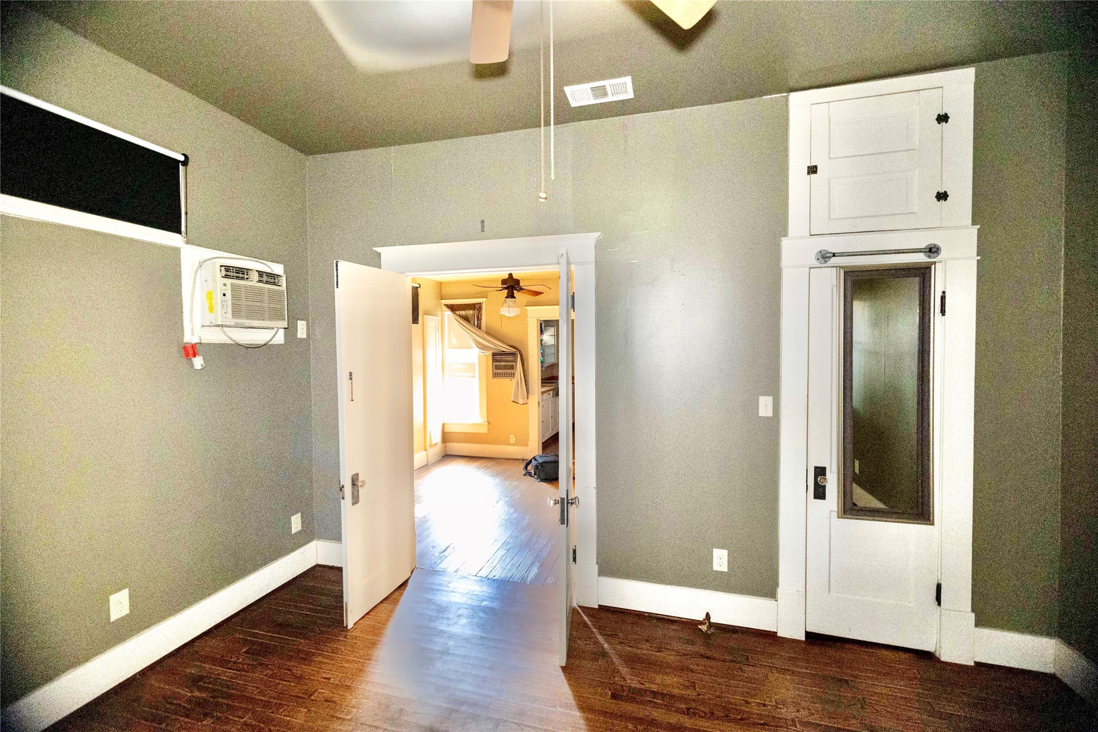 5627 Worth Street Dallas TX 75214