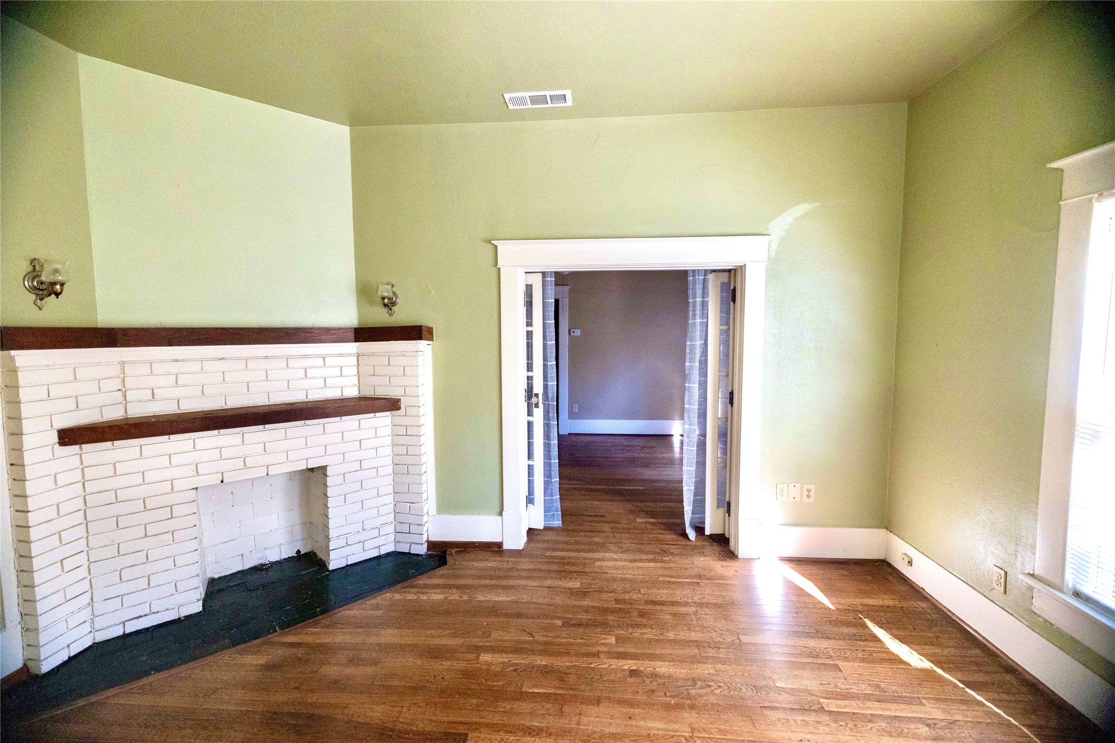 5627 Worth Street Dallas TX 75214