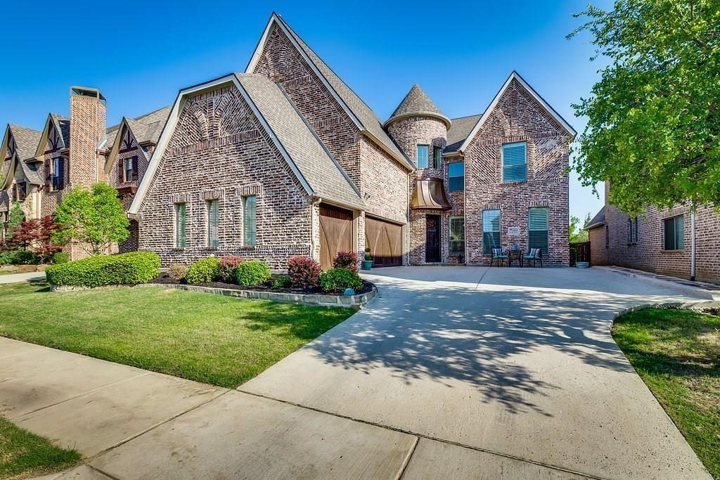1124 Grant Avenue Lantana TX 76226