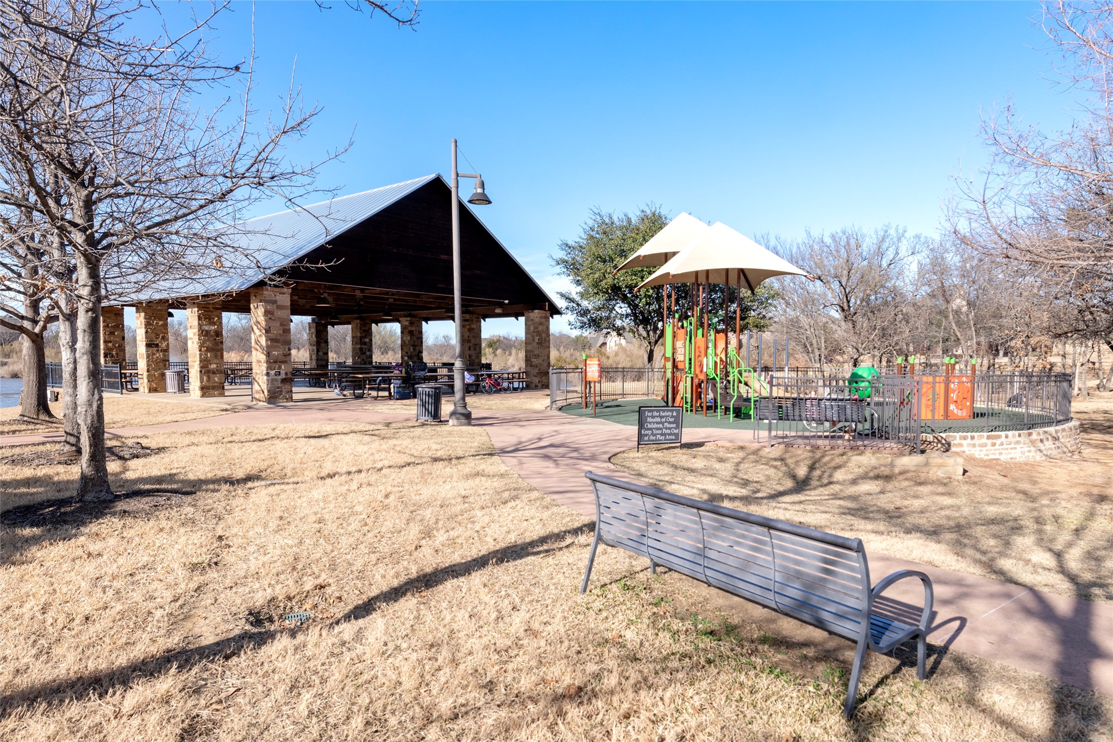 1124 Grant Avenue Lantana TX 76226