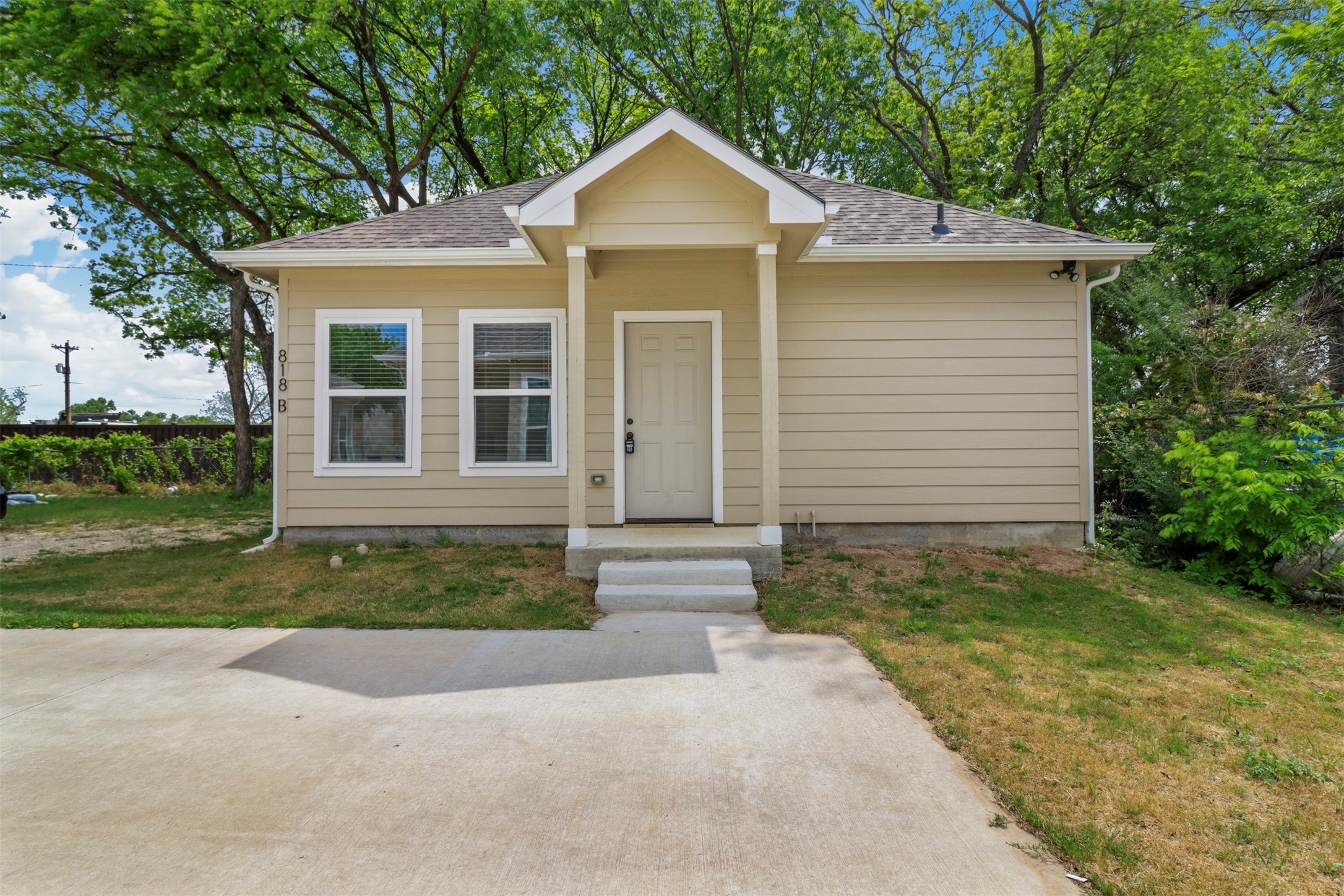818 Rose Street Denton TX 76209