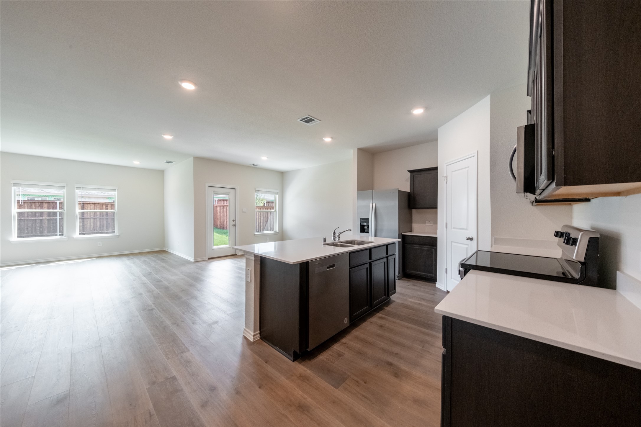 13156 Dawson Providence Village TX 76227