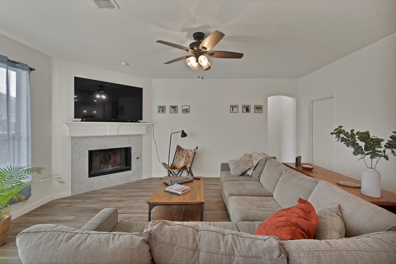 1708 Kittyhawk Drive Little Elm TX 75068