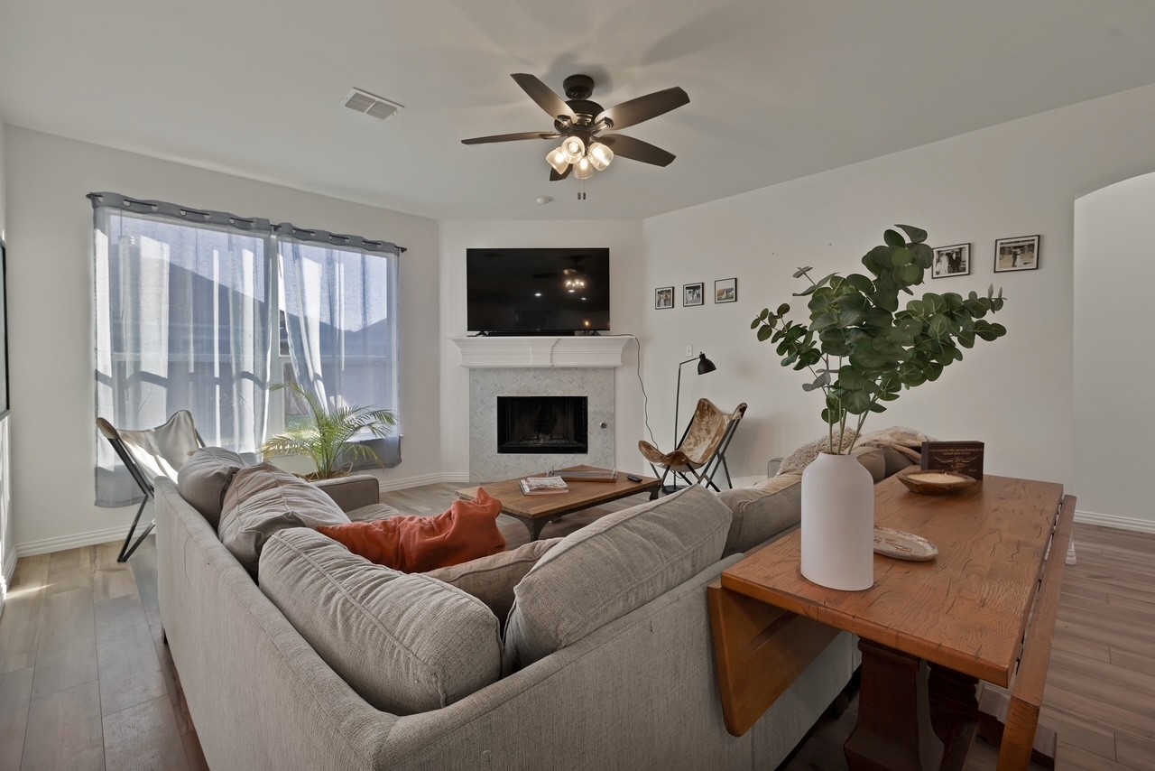 1708 Kittyhawk Drive Little Elm TX 75068