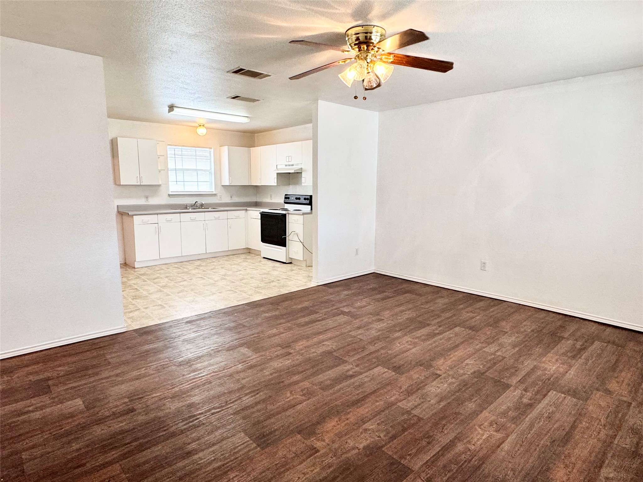13116 White Settlement Road Fort Worth TX 76108