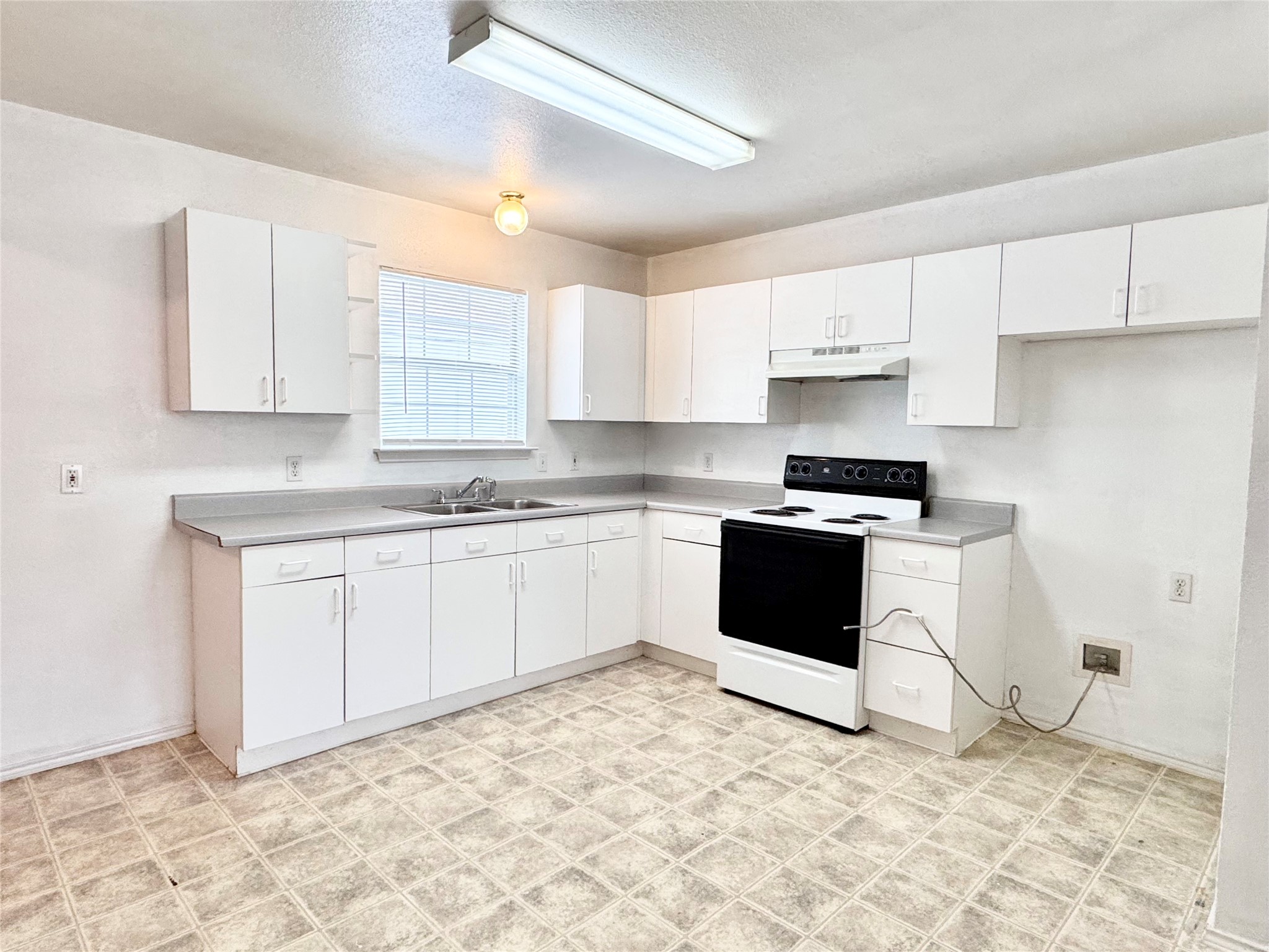 13116 White Settlement Road Fort Worth TX 76108