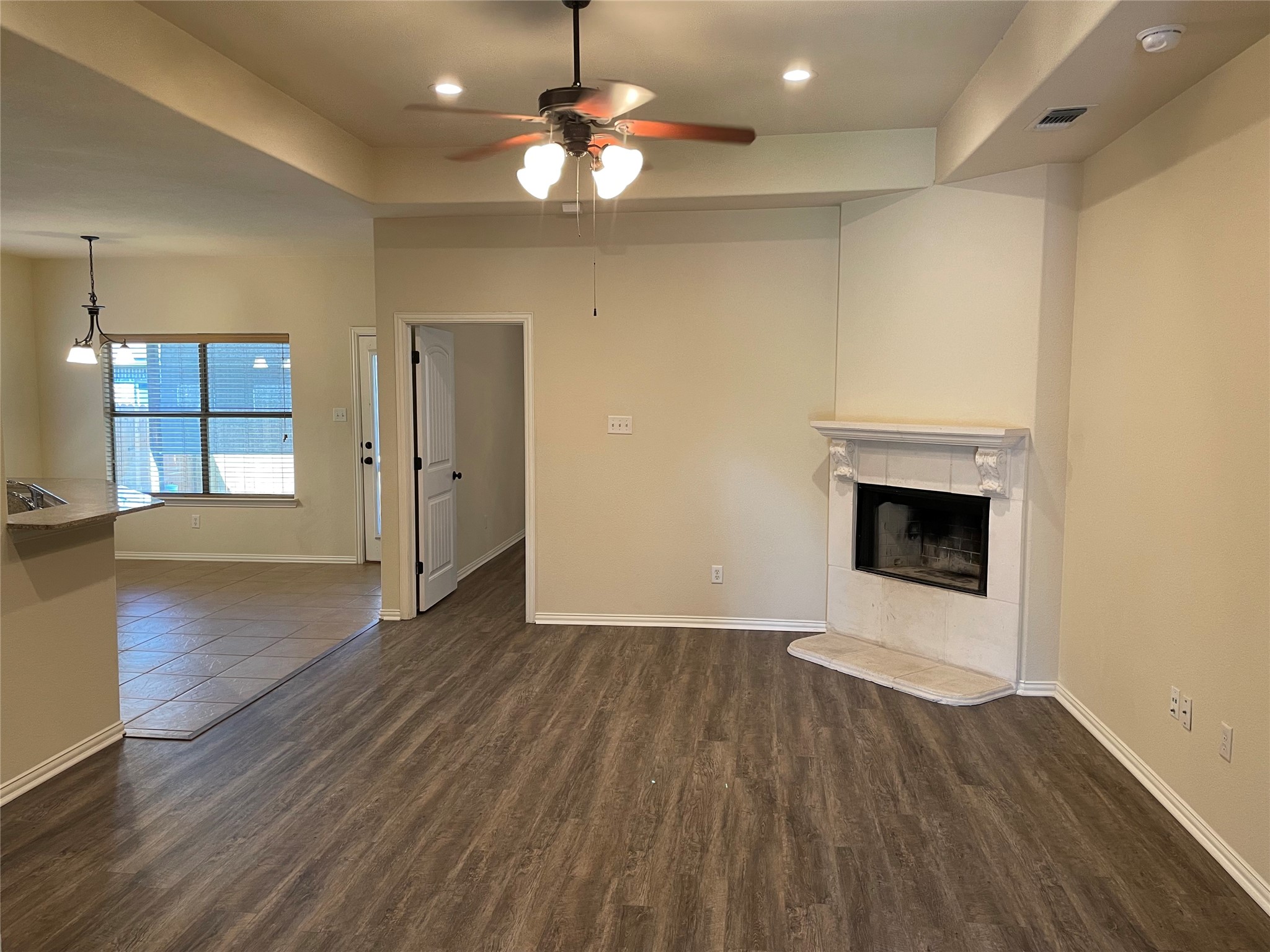 1414 Lauren Lane Granbury TX 76048