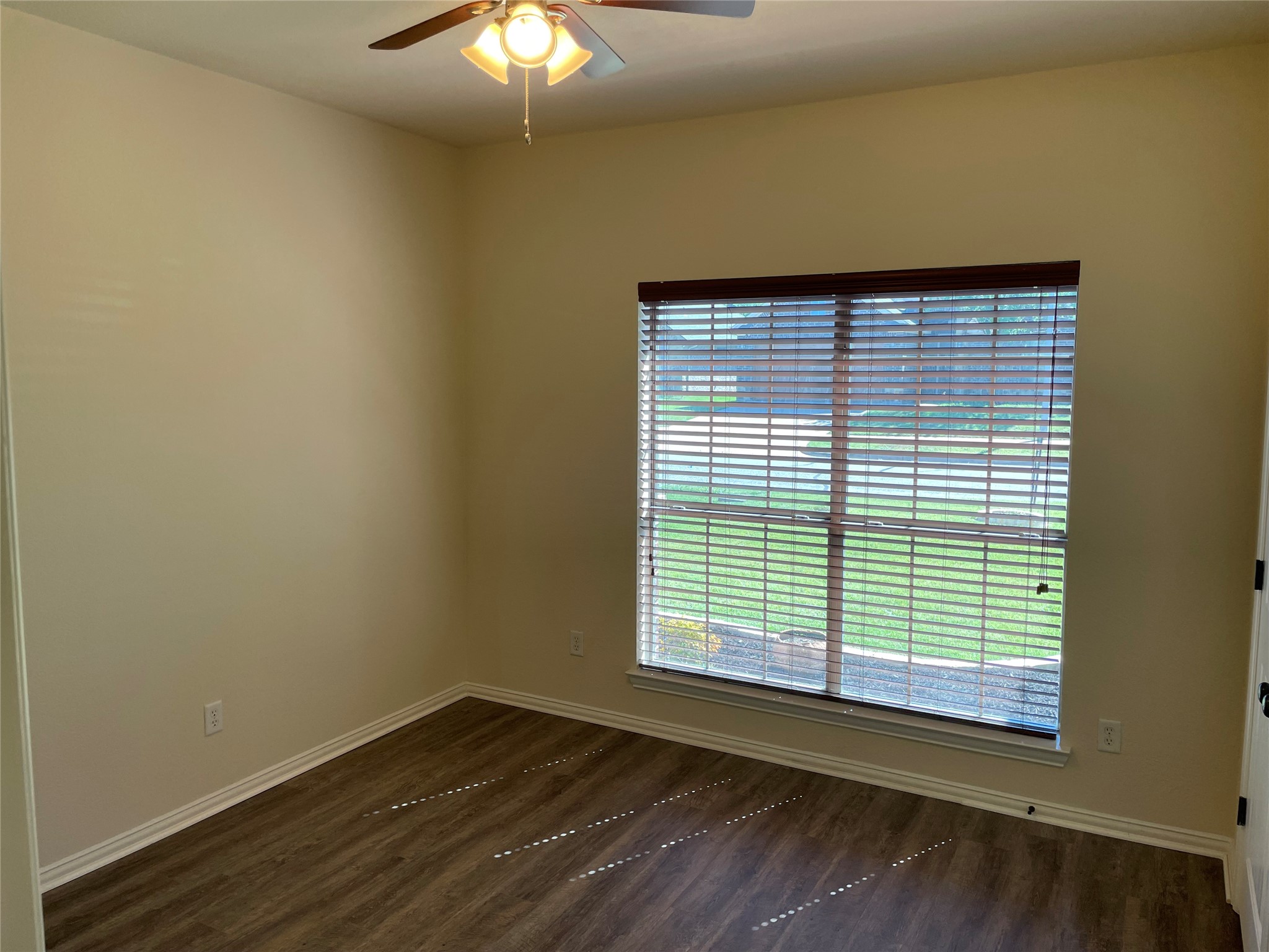 1414 Lauren Lane Granbury TX 76048