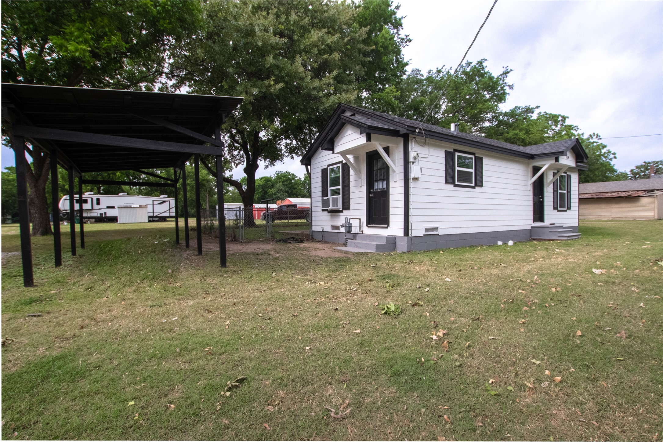 114 Owens Lane Denton TX 76209