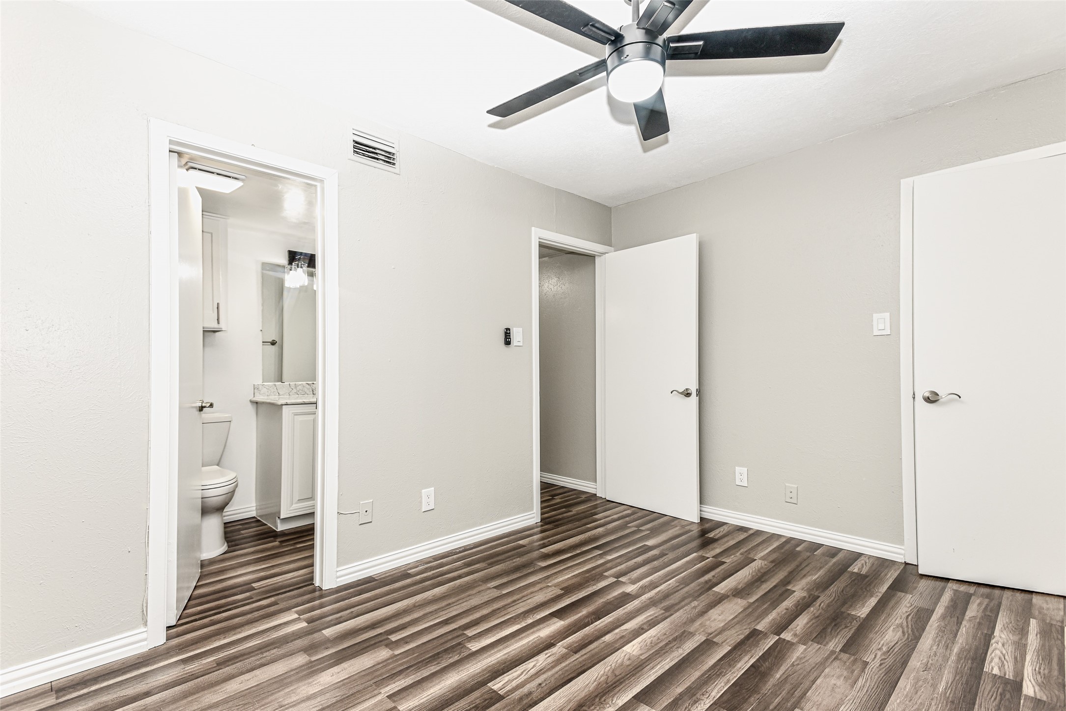 3022 Forest Lane Dallas TX 75234