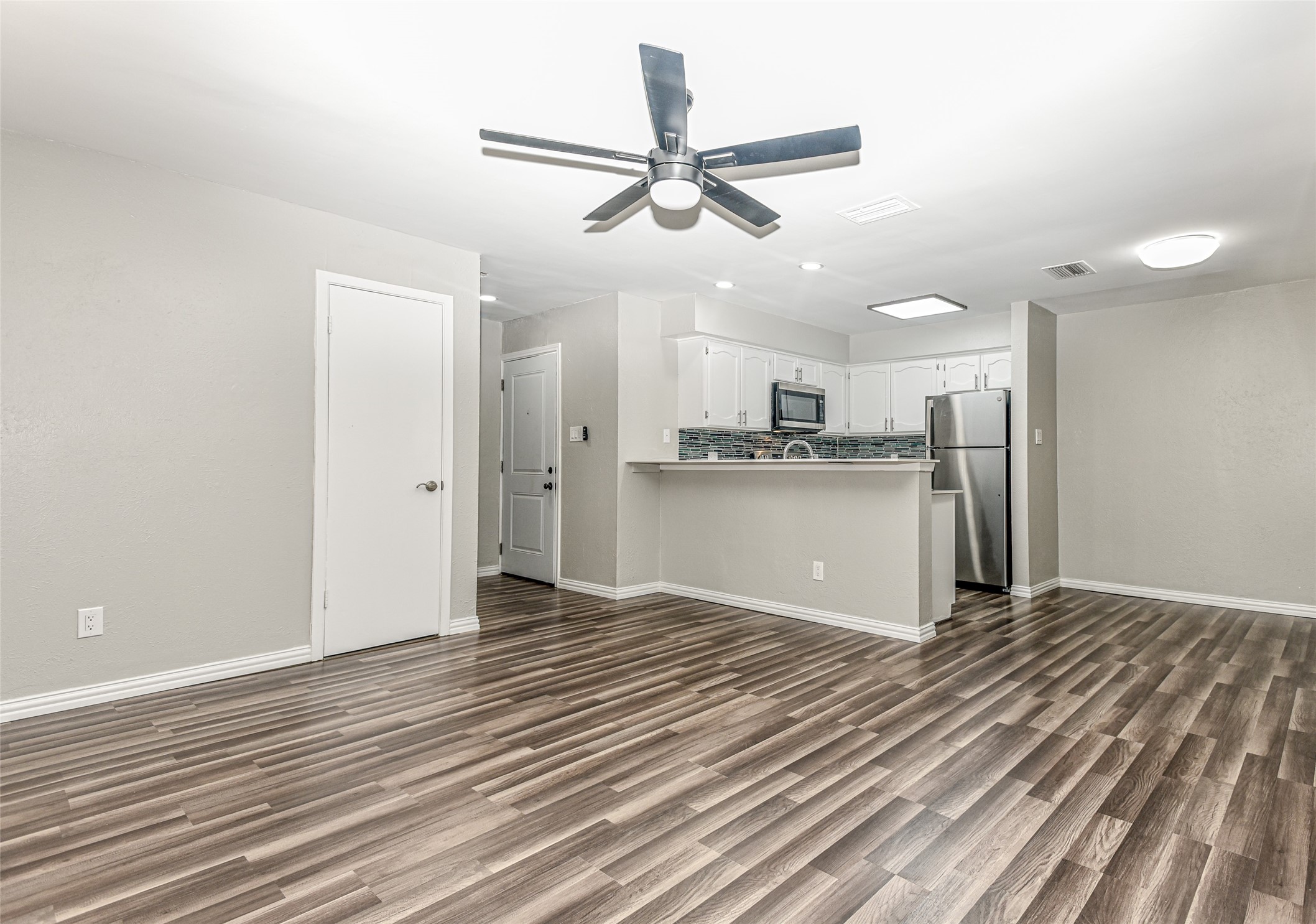 3022 Forest Lane Dallas TX 75234