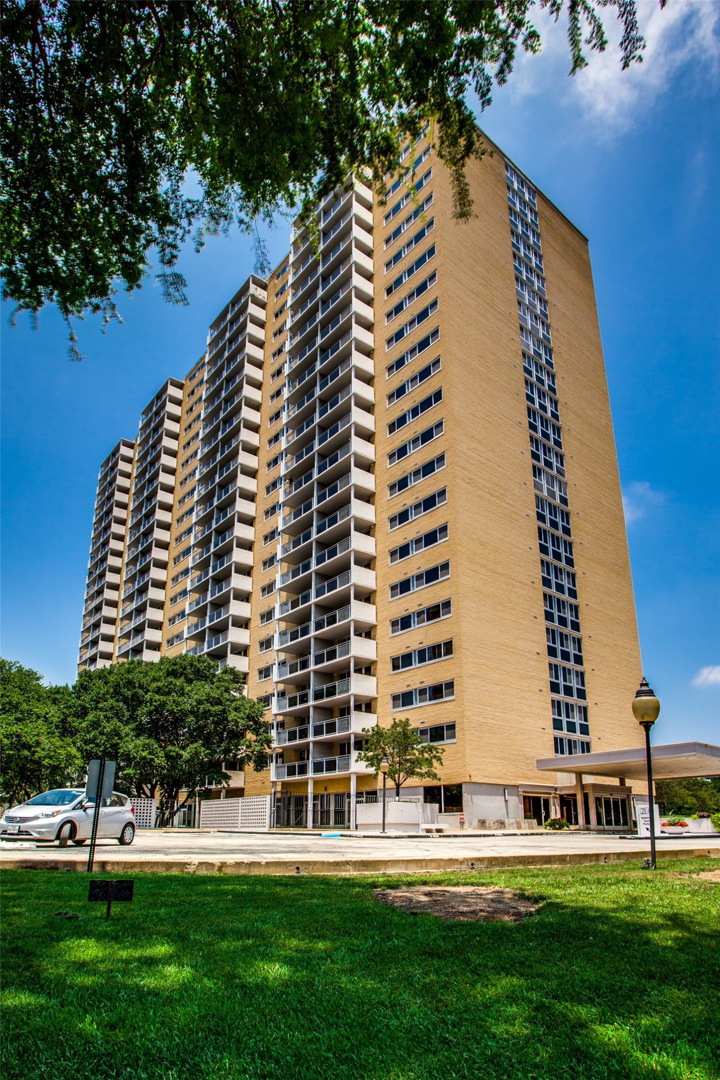 3883 Turtle Creek Boulevard Dallas TX 75219