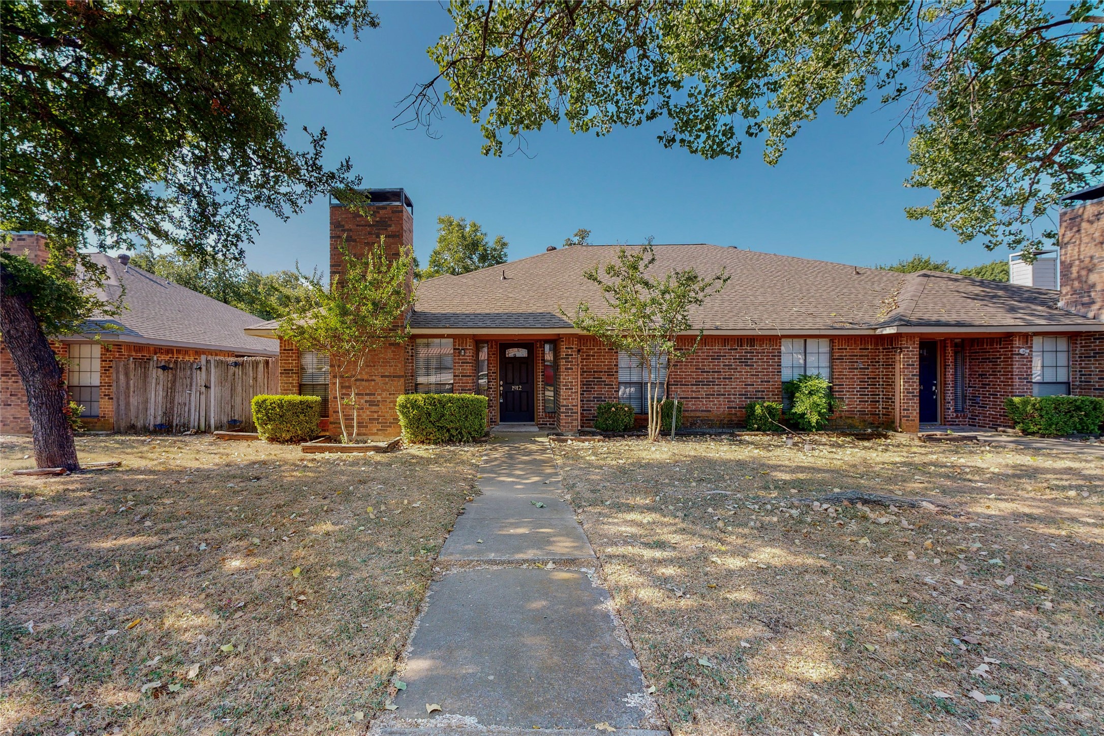 1912 N Irving Heights Drive Irving TX 75061