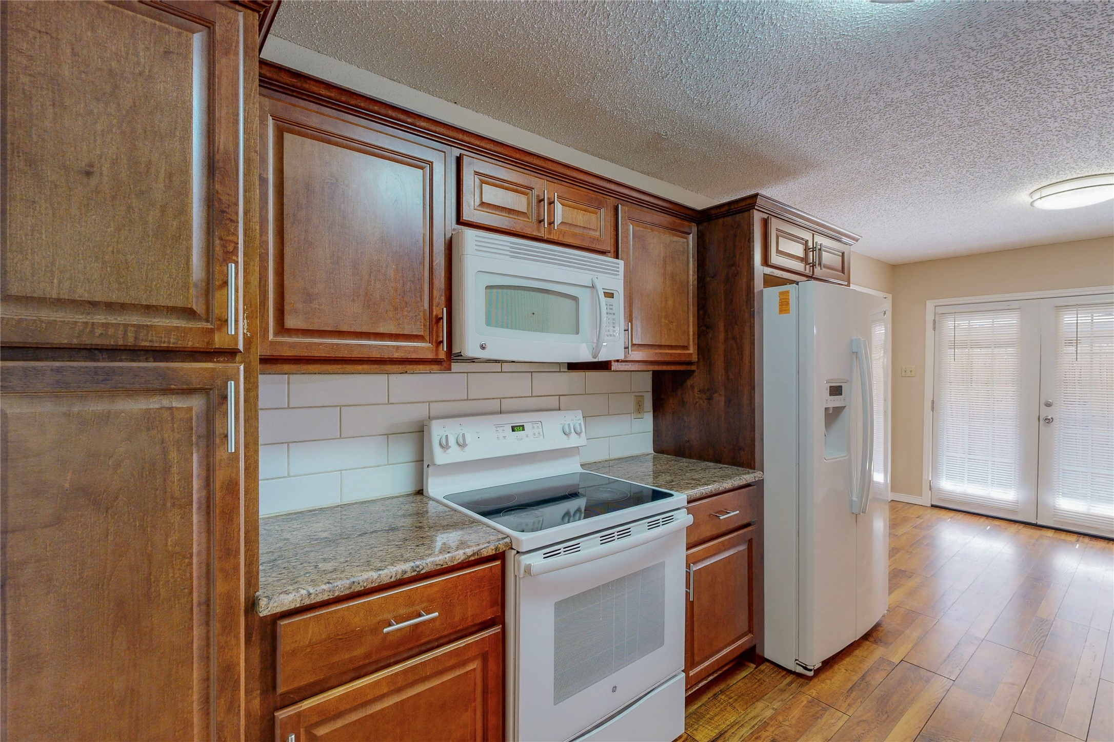 1912 N Irving Heights Drive Irving TX 75061