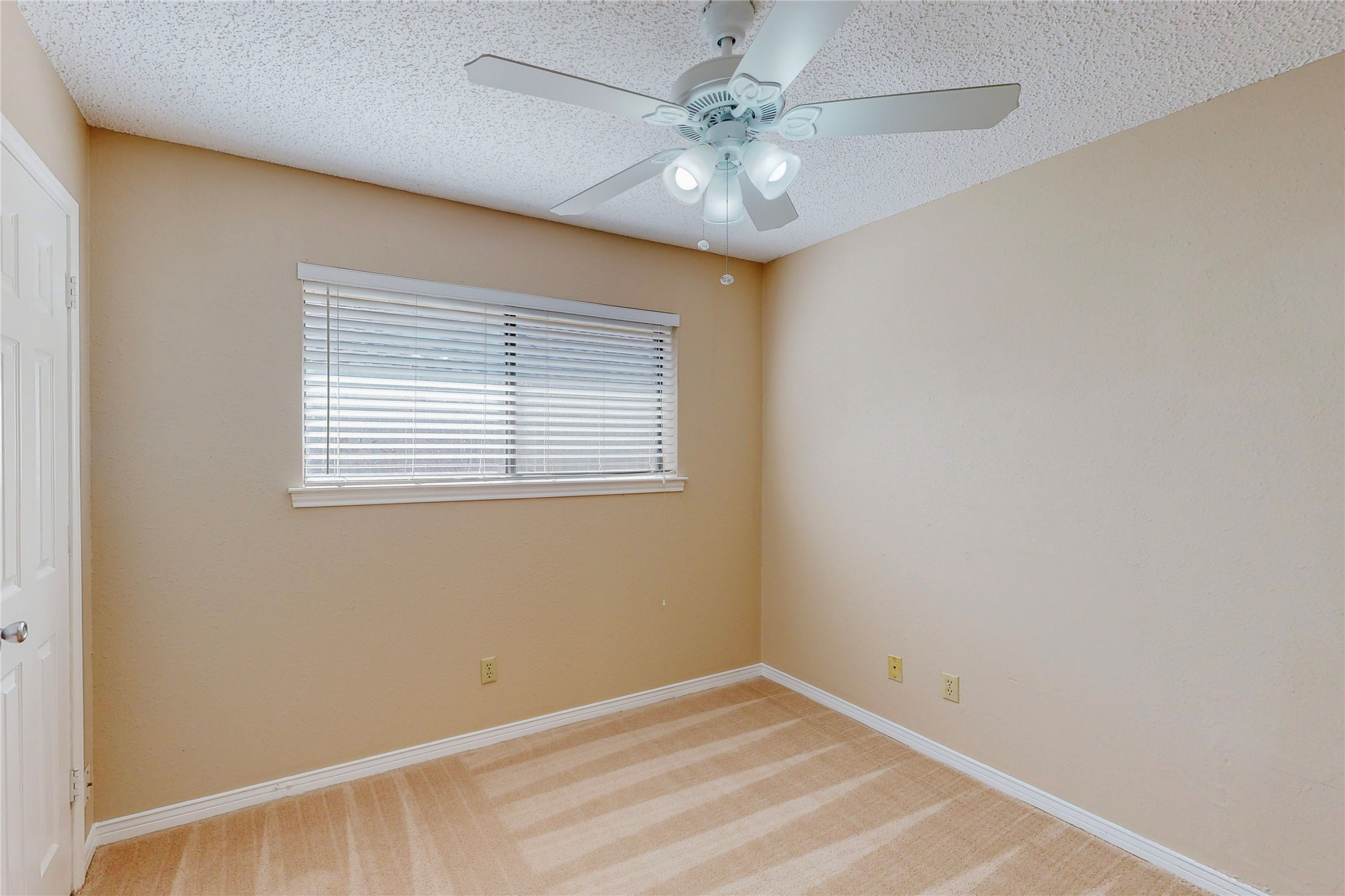 1912 N Irving Heights Drive Irving TX 75061