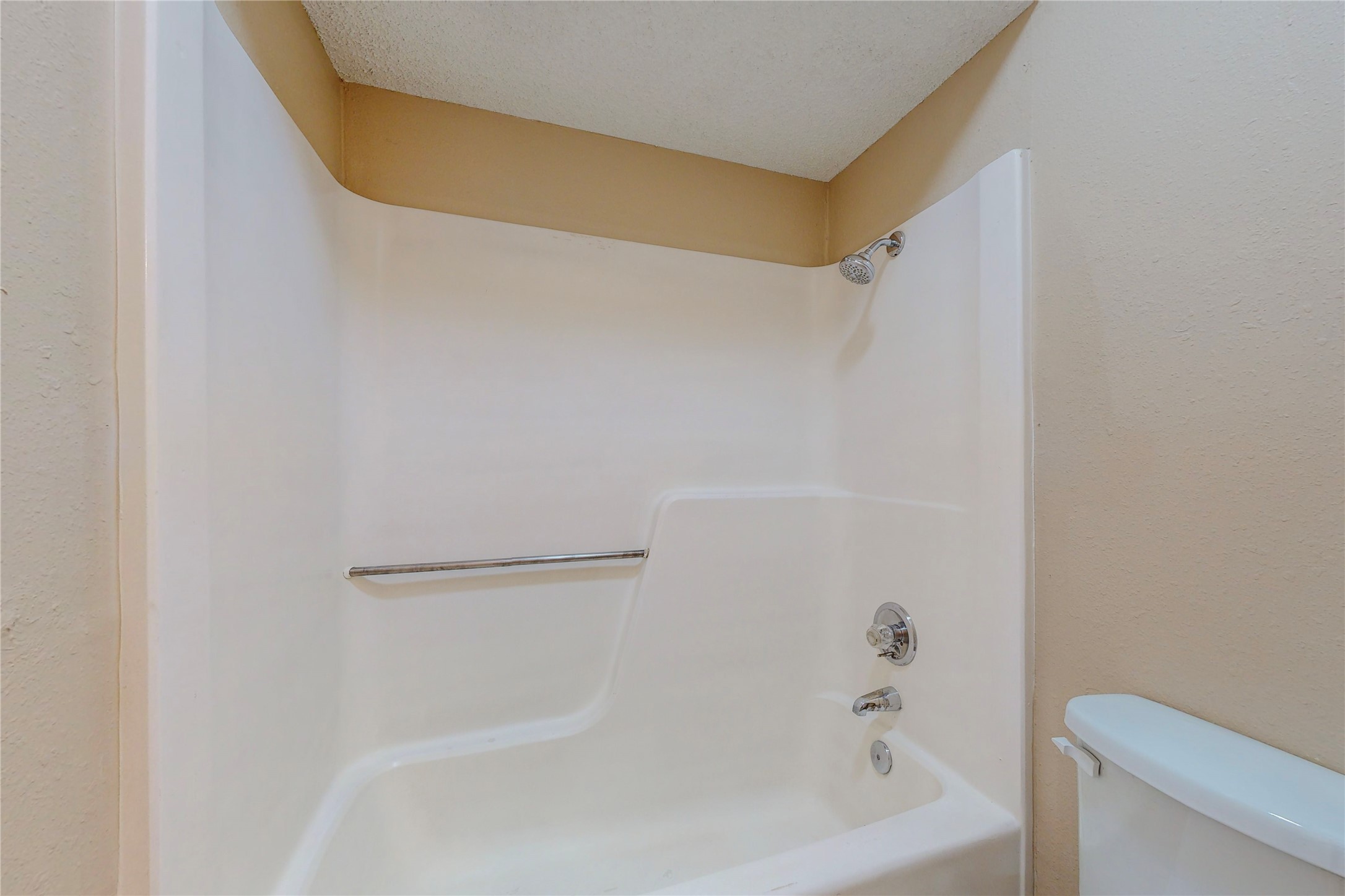 1912 N Irving Heights Drive Irving TX 75061