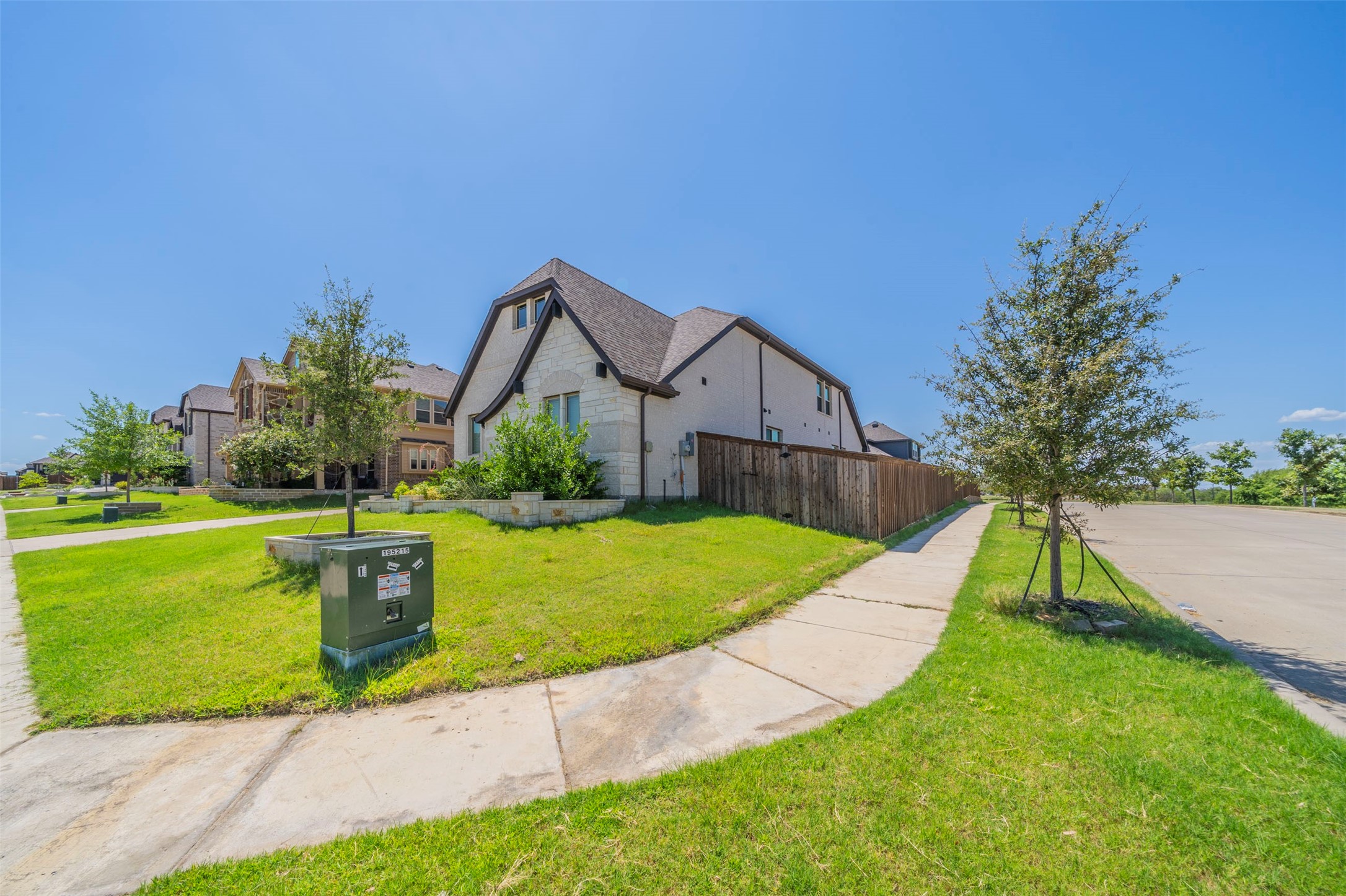 9489 Autumn Glen Drive Frisco TX 75033