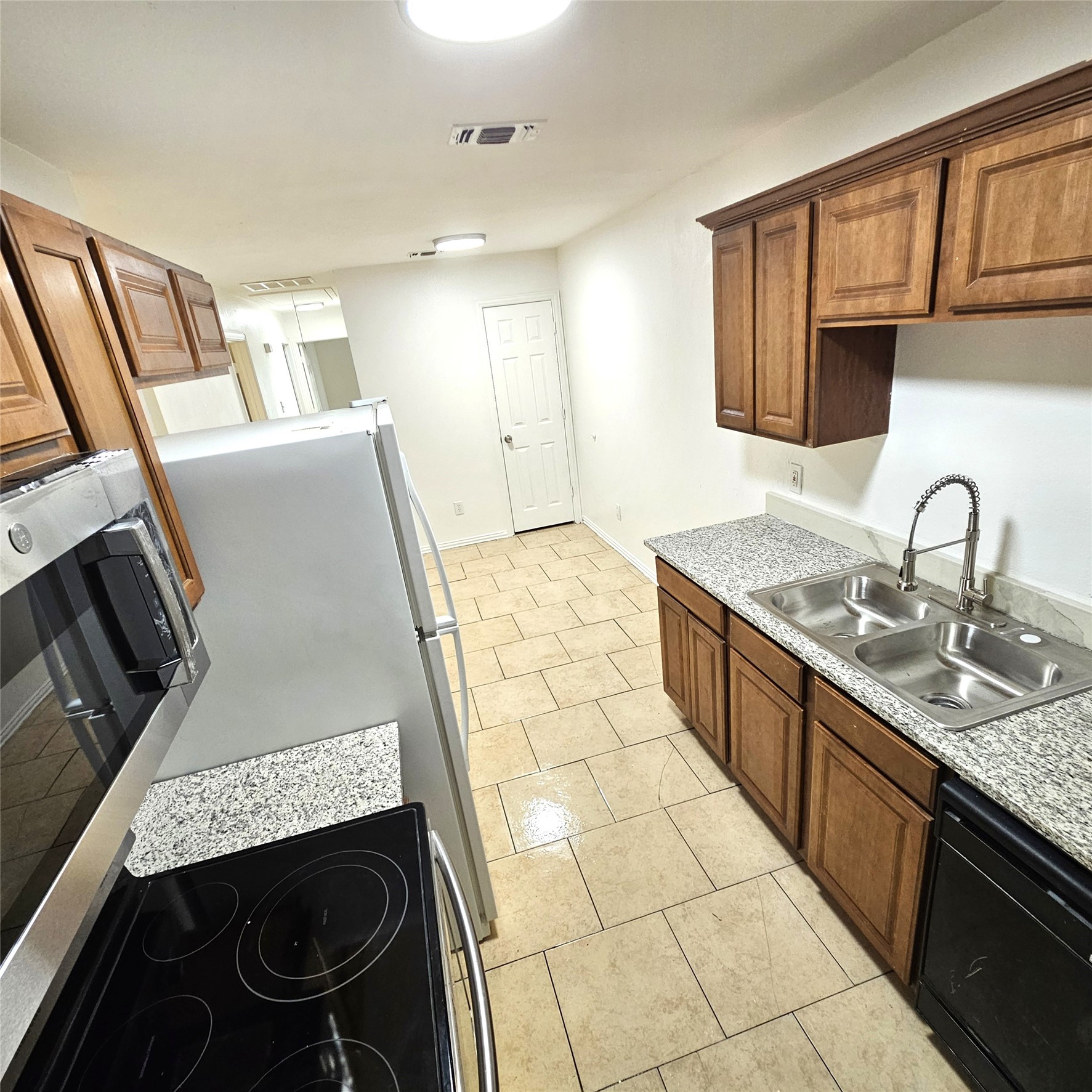 1810 Wiseman Avenue Fort Worth TX 76105