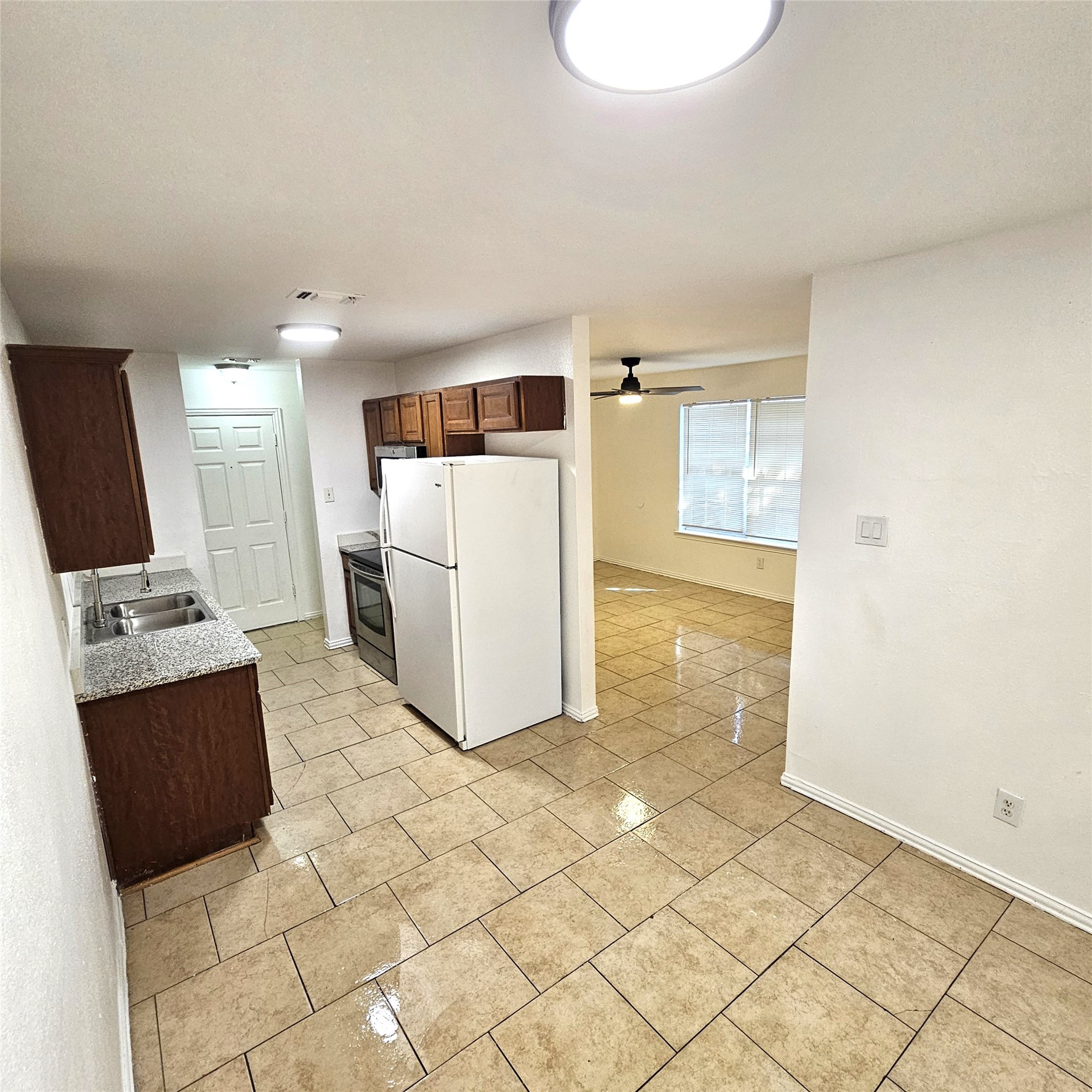 1810 Wiseman Avenue Fort Worth TX 76105