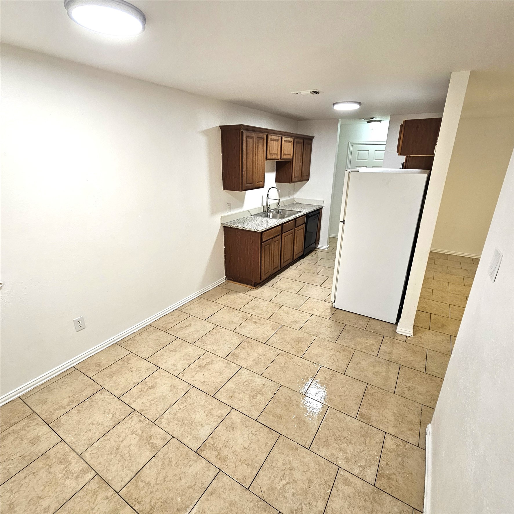 1810 Wiseman Avenue Fort Worth TX 76105