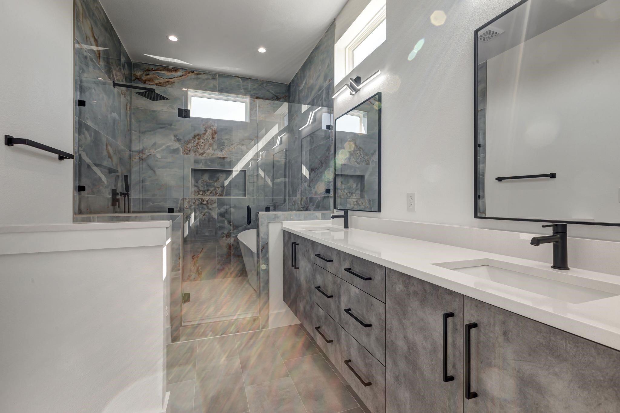 521 Melba Street Dallas TX 75208