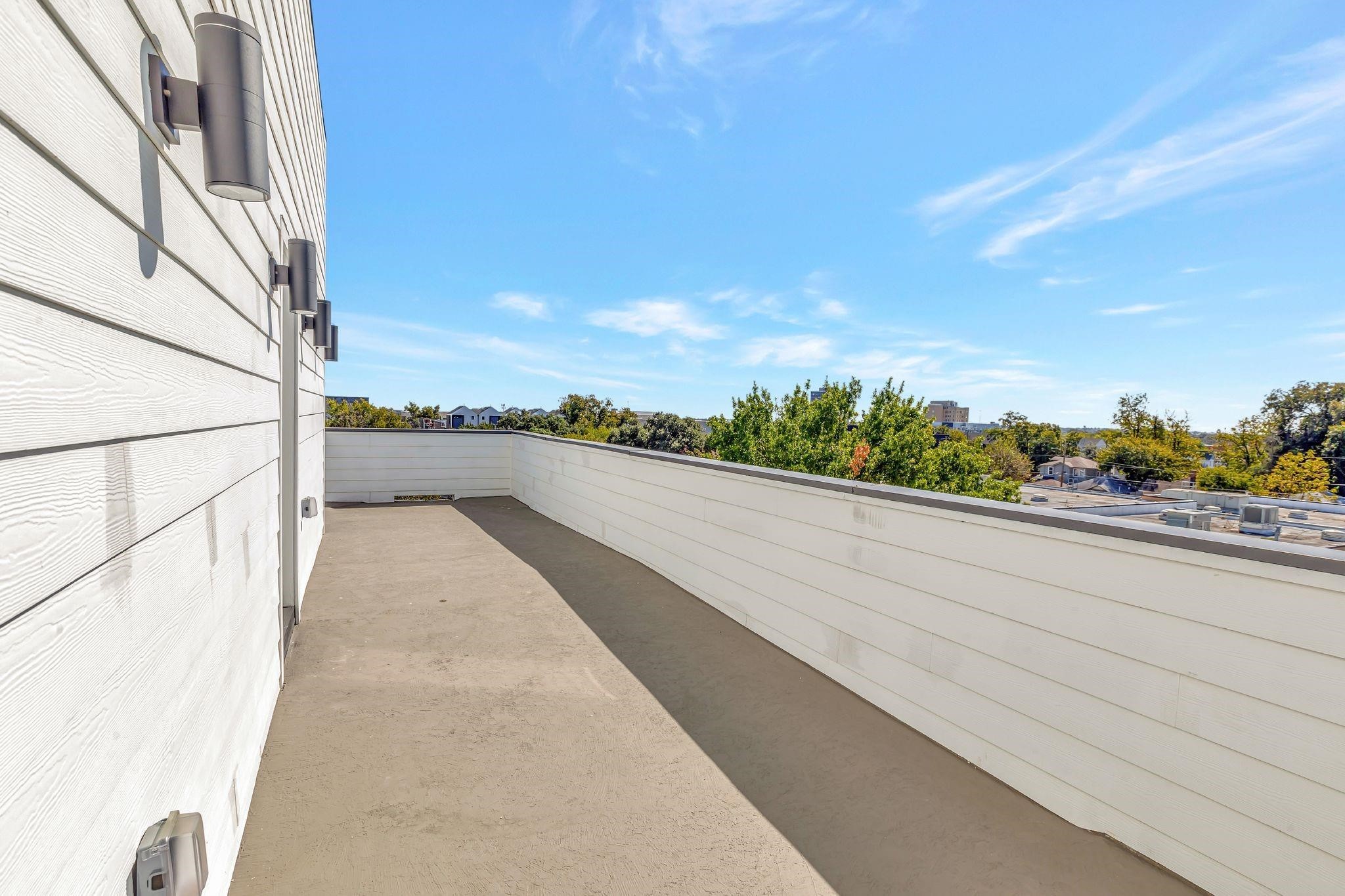 521 Melba Street Dallas TX 75208