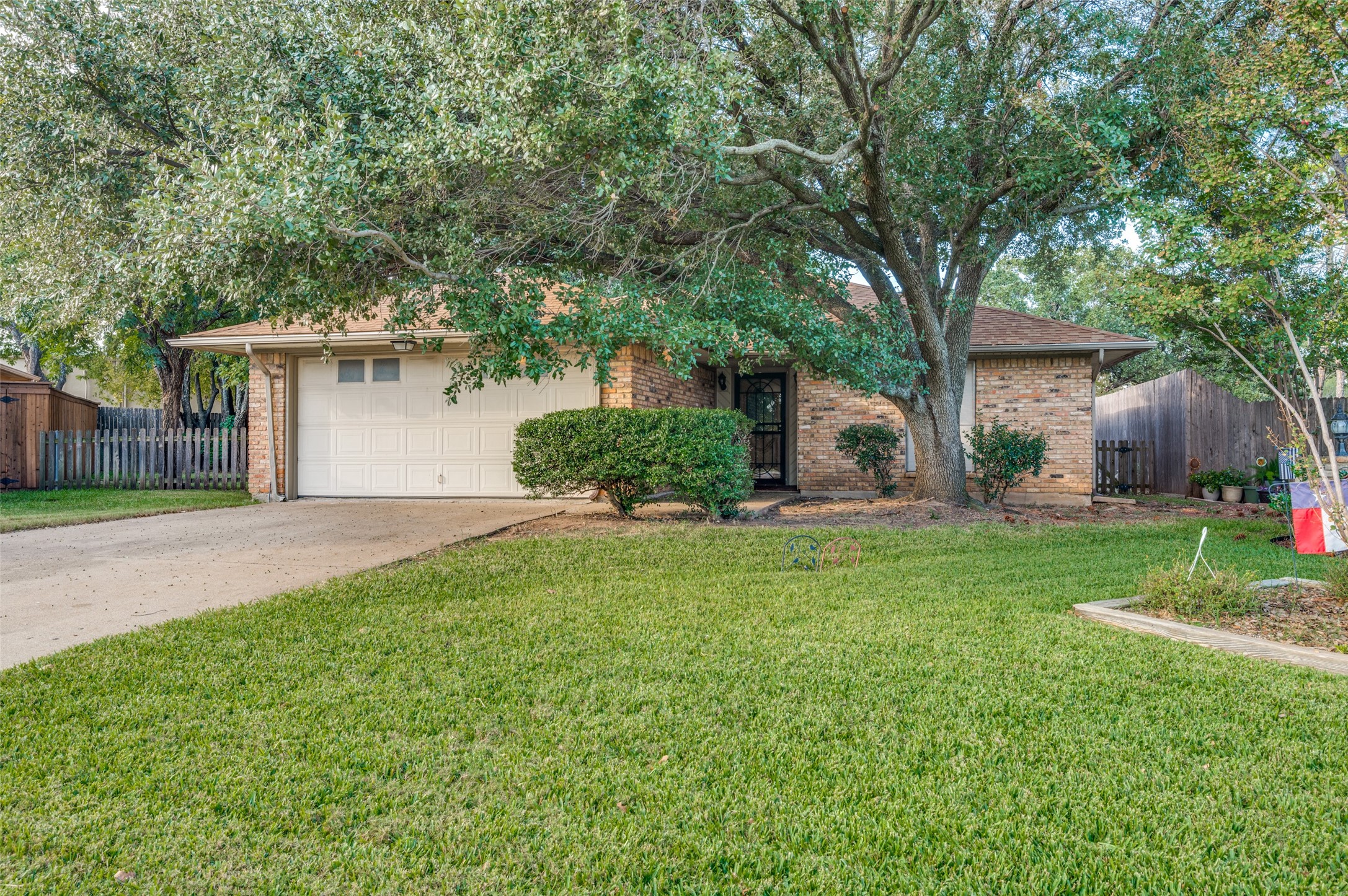 6 Longhurst Court Pantego TX 76013