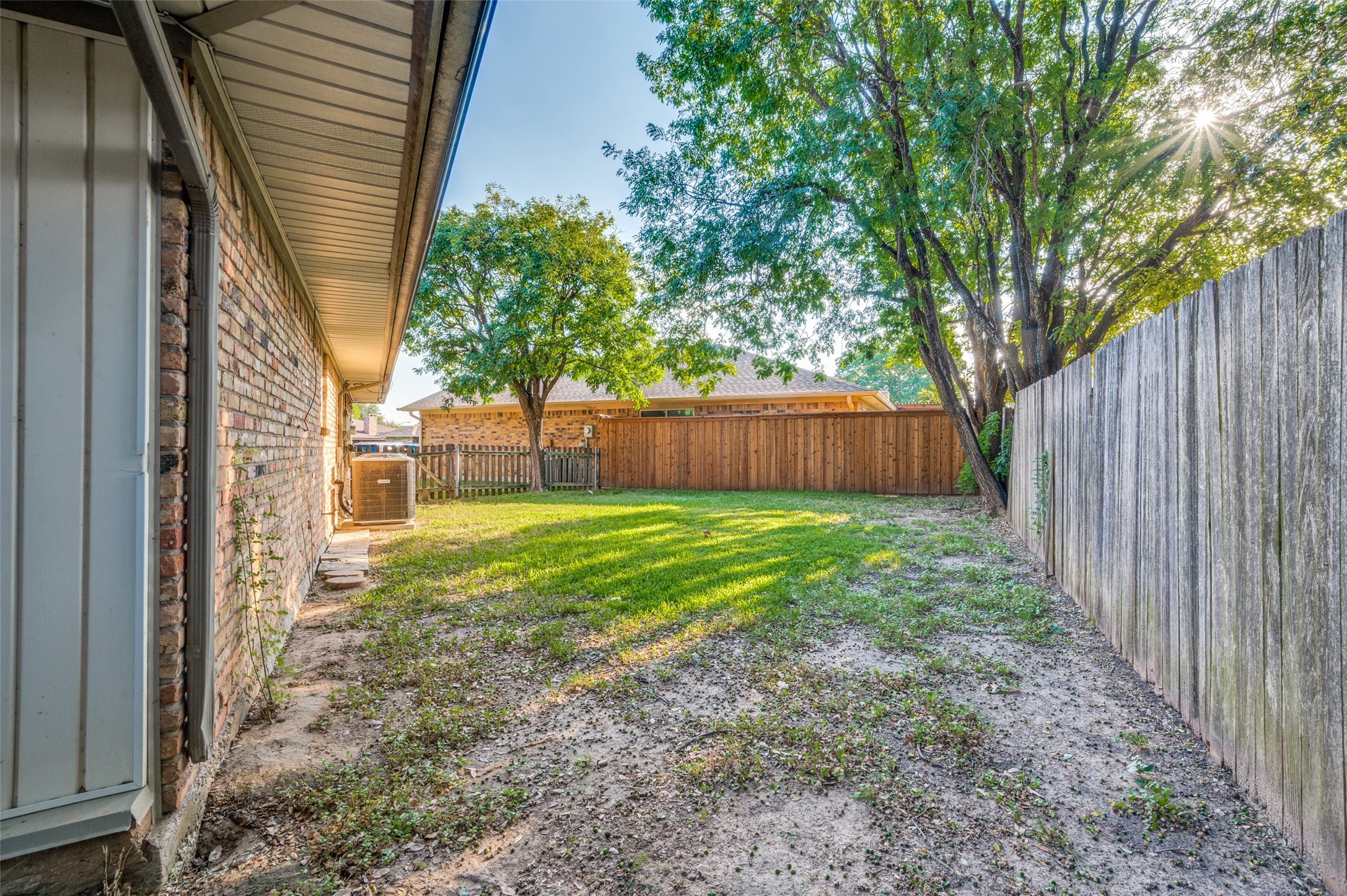 6 Longhurst Court Pantego TX 76013